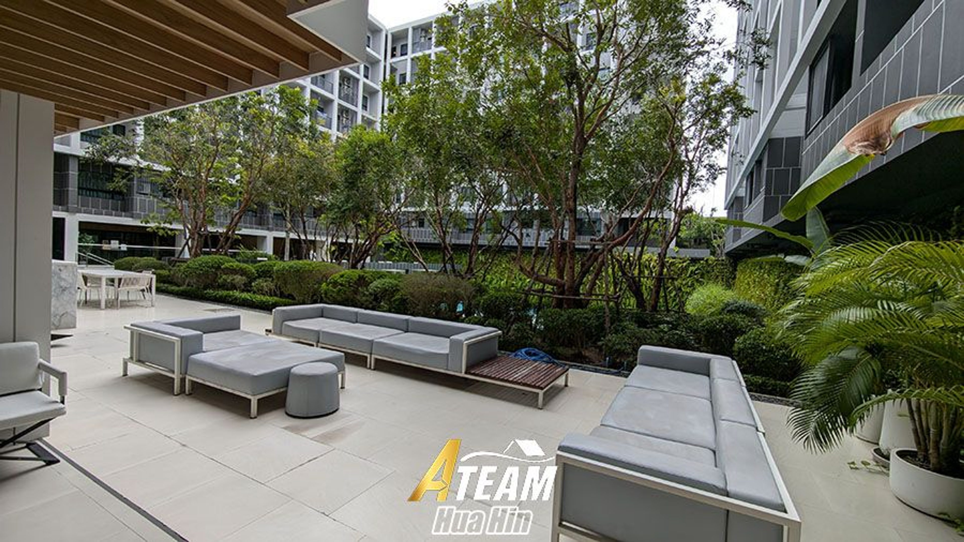 Modern 1-Bedroom  Pool View 2.5 M Dusit D2 Hua Hin  thumbnail 4