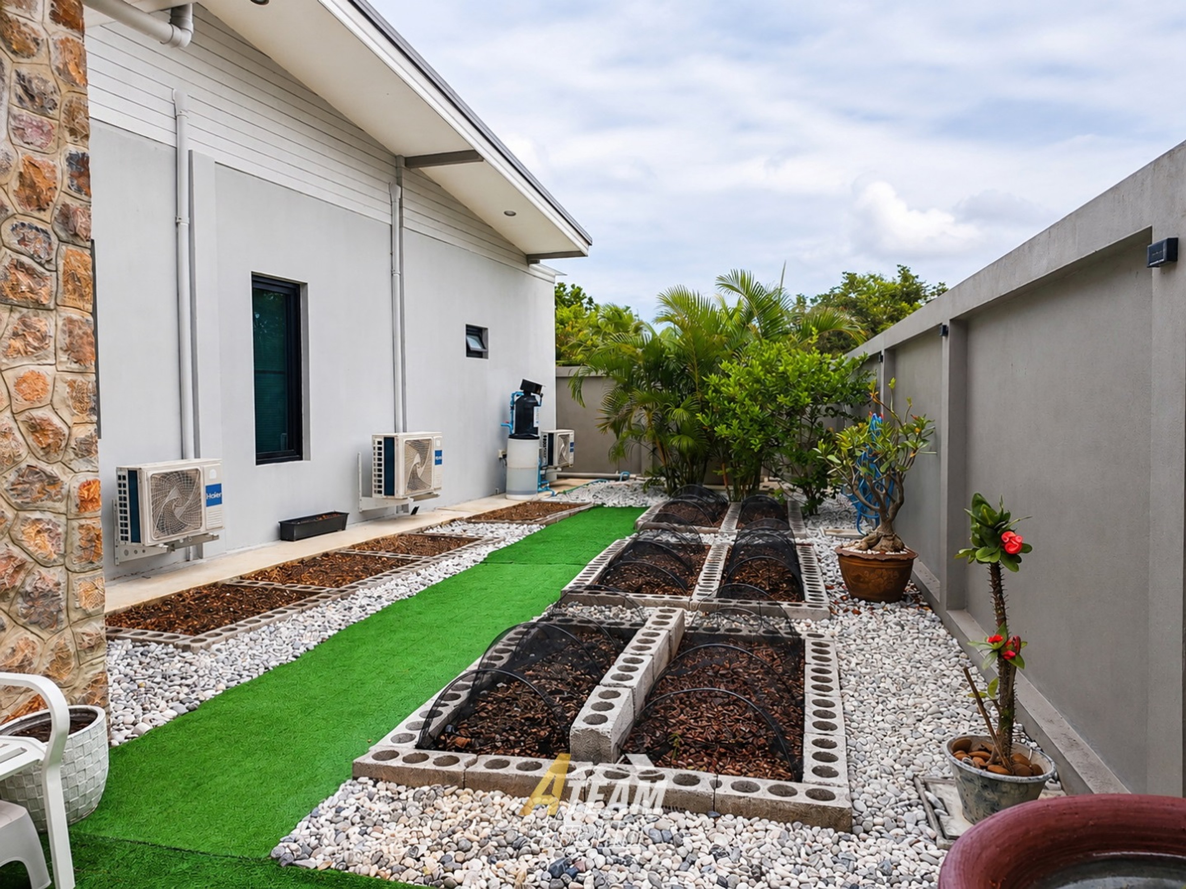 Charmante villa avec piscine de 2 chambres à vendre à Thap Tai