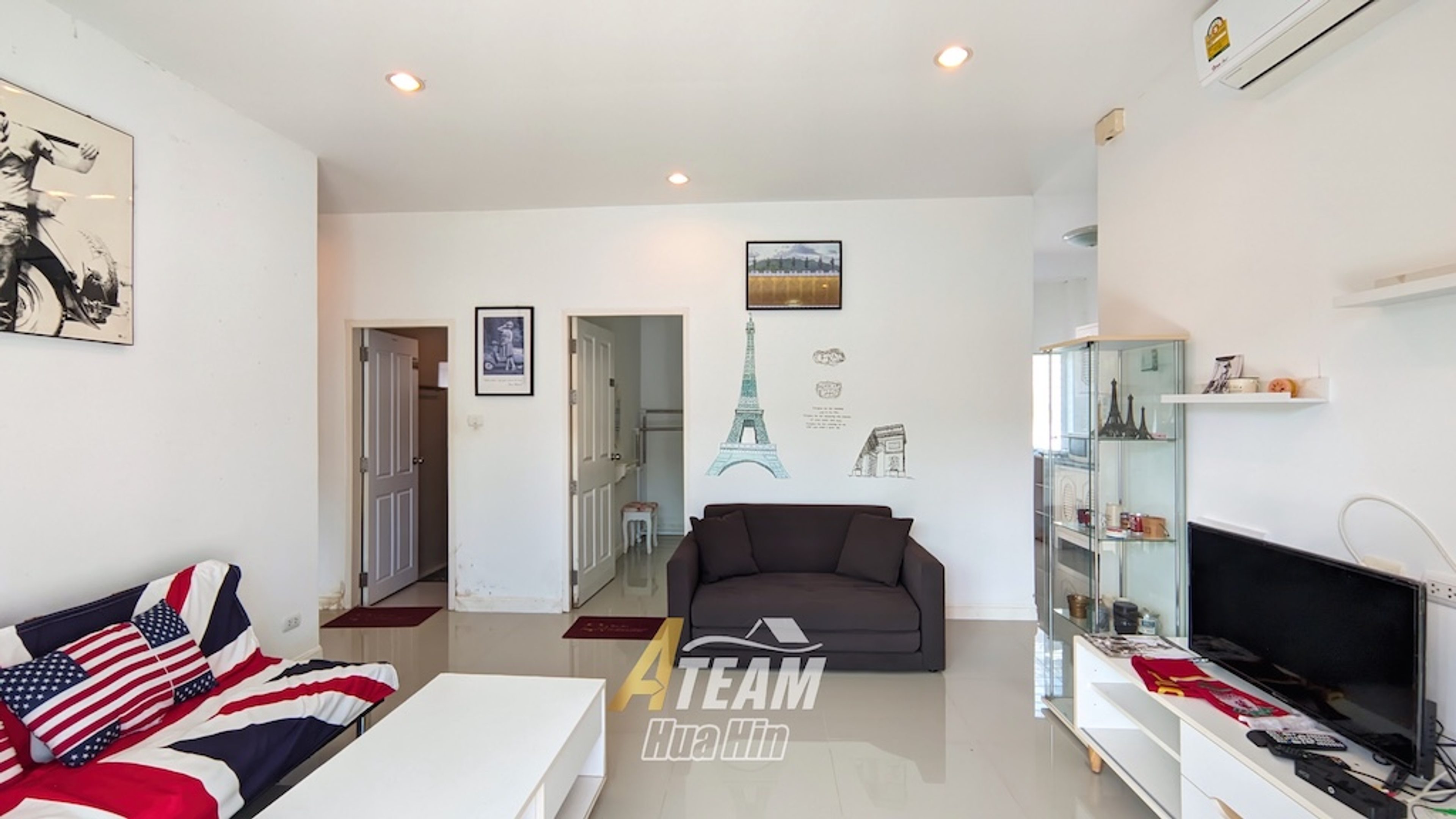 LA VALLEE VINTAGE – 3 Bedroom House for Sale thumbnail 2