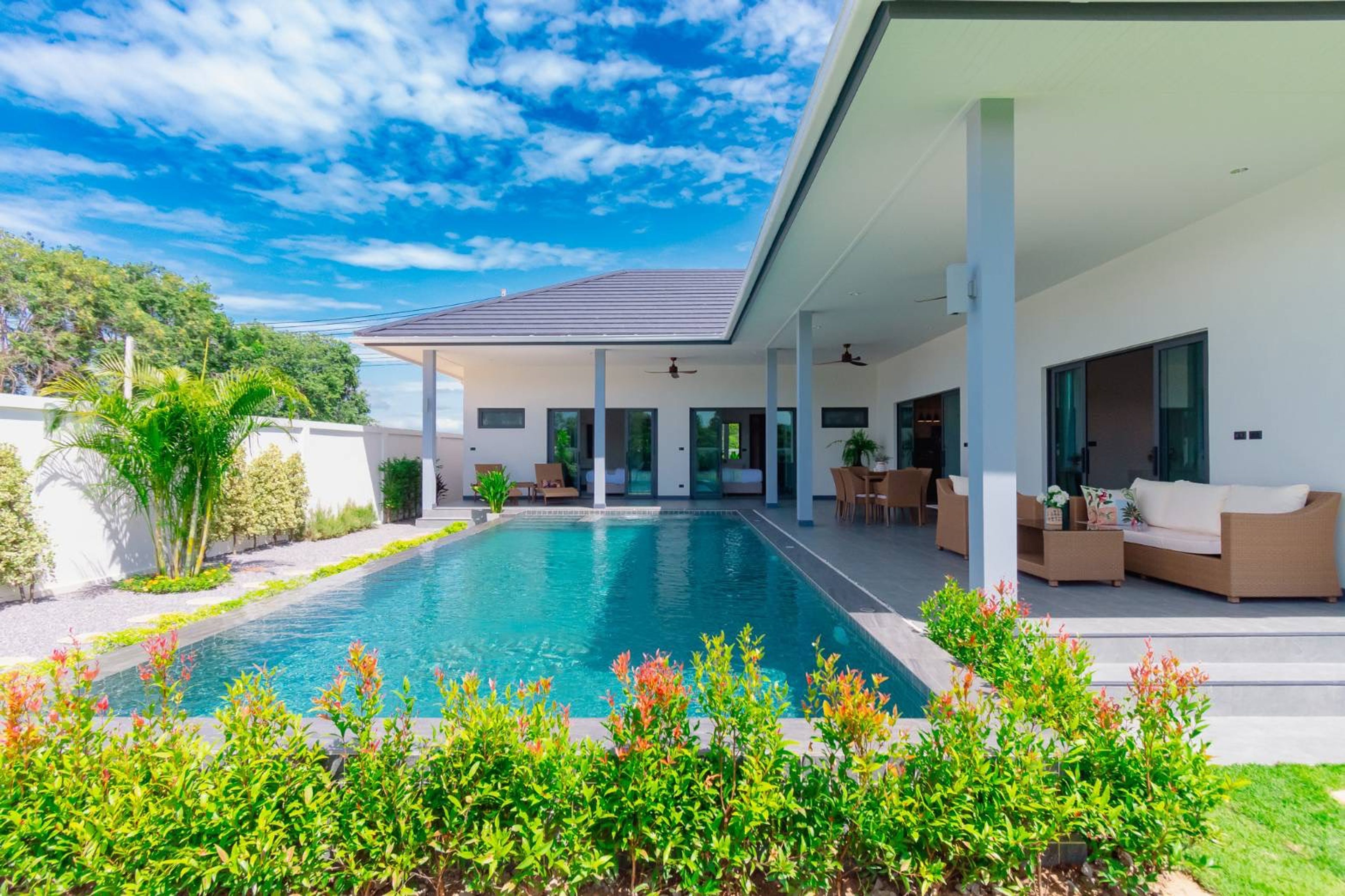 Beautifully Designed 3 Bed 3 Bath Private Pool Villa thumbnail 27