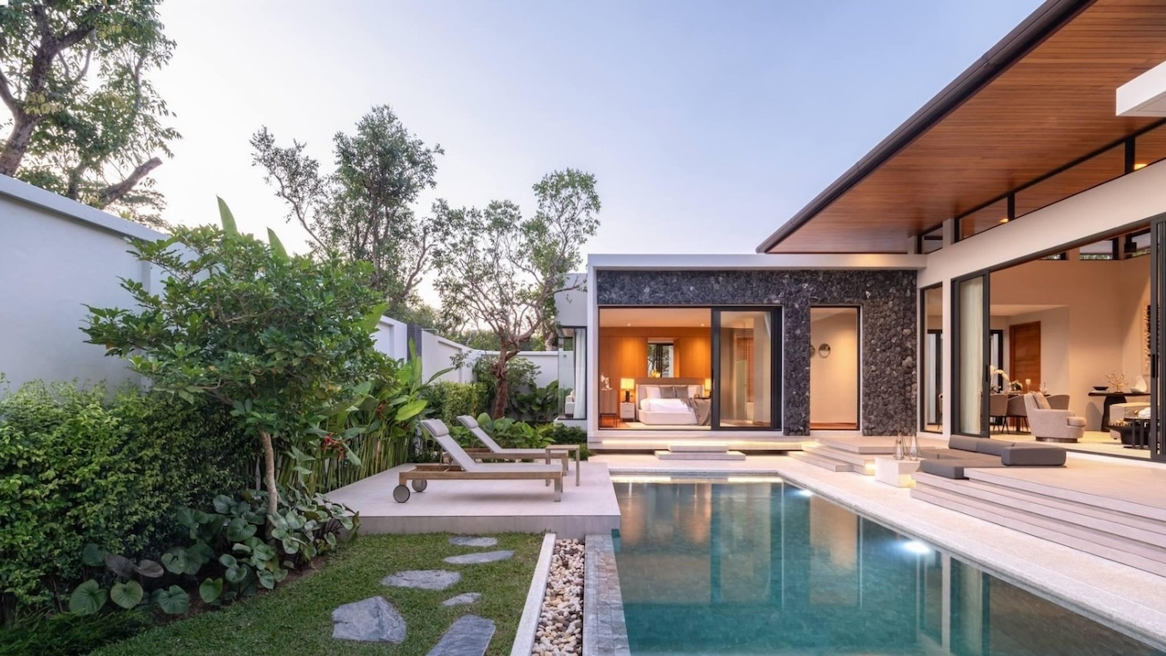 Botanica Luxury Hua Hin – Modern Loft Design thumbnail 2