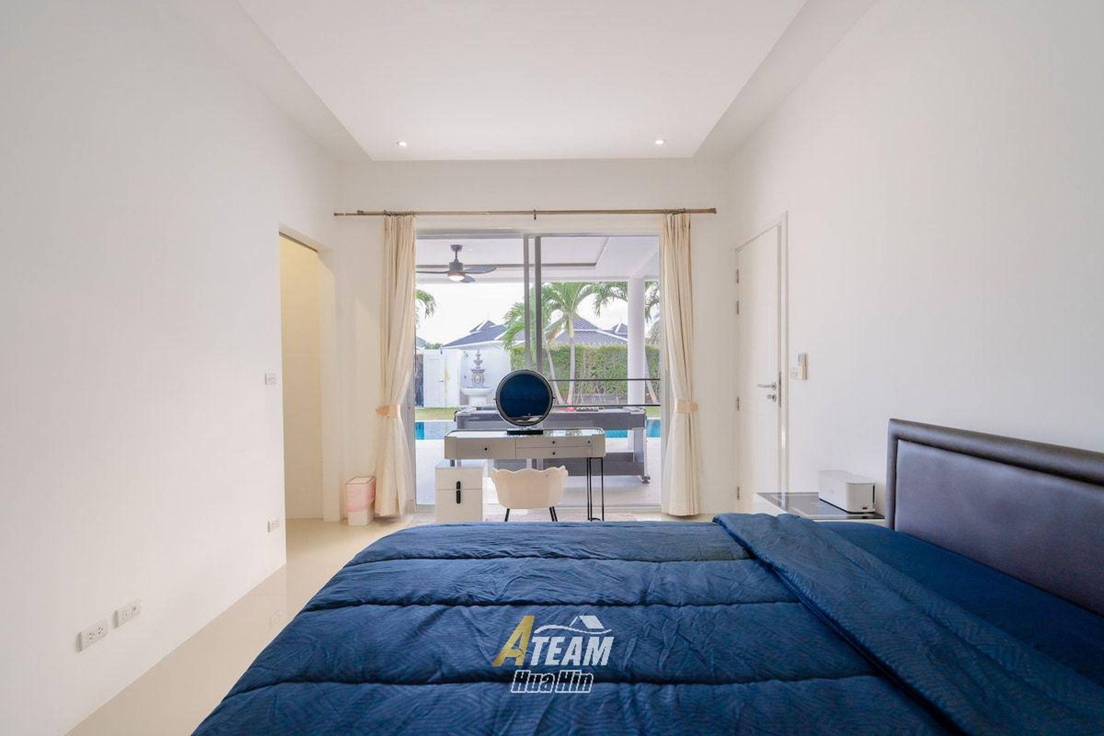 Luxury 3-Bedroom Pool Villa for Sale at Falcon Hill, Soi 102 thumbnail 32