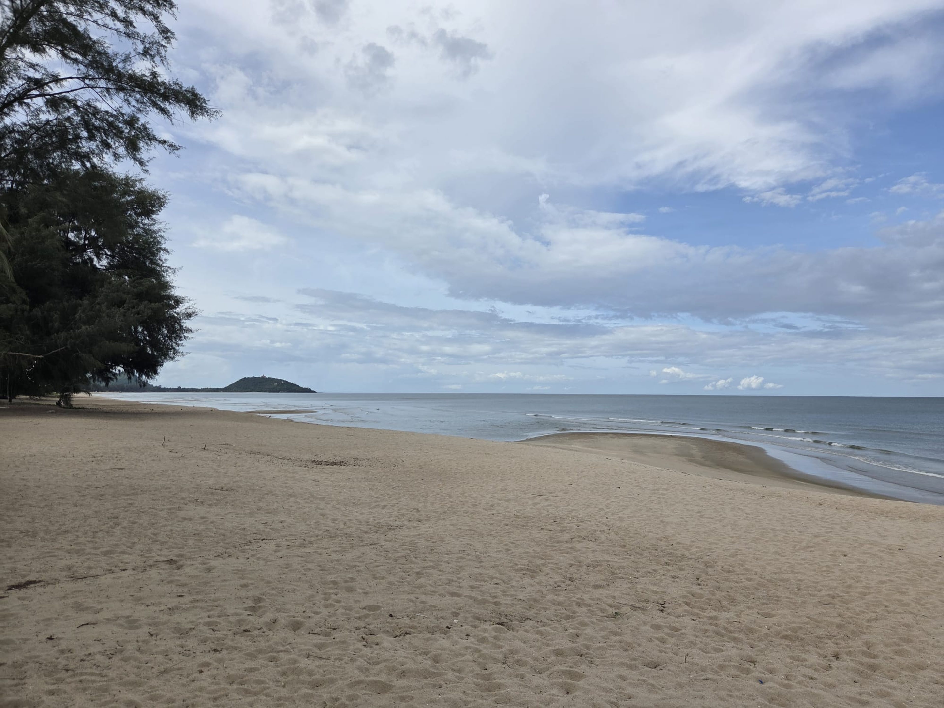 54 sqm condo on the beach in Ban-Saphan thumbnail 9