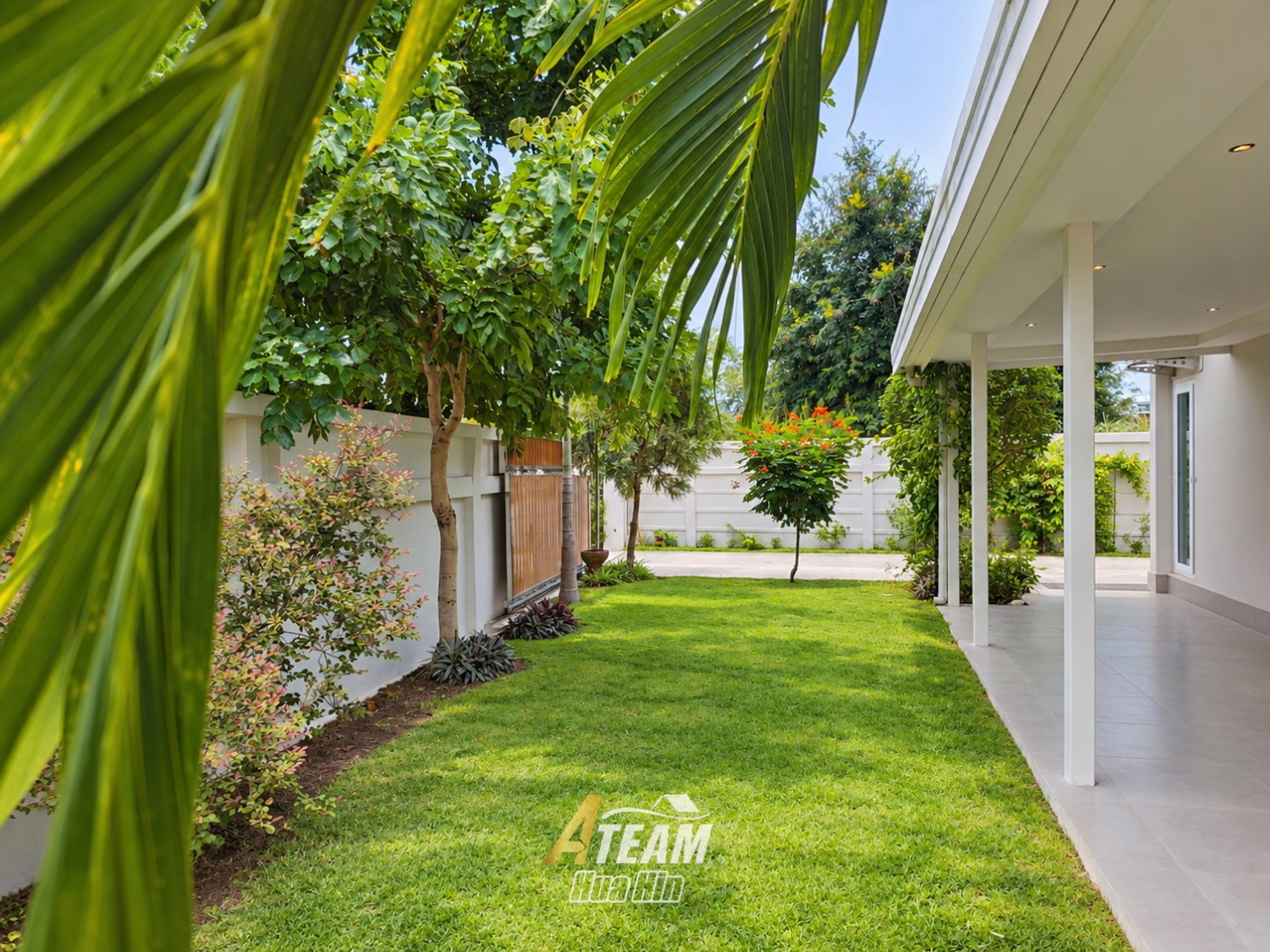 Spacious 4-Bedroom Pool Villa in Black Mountain Area thumbnail 8