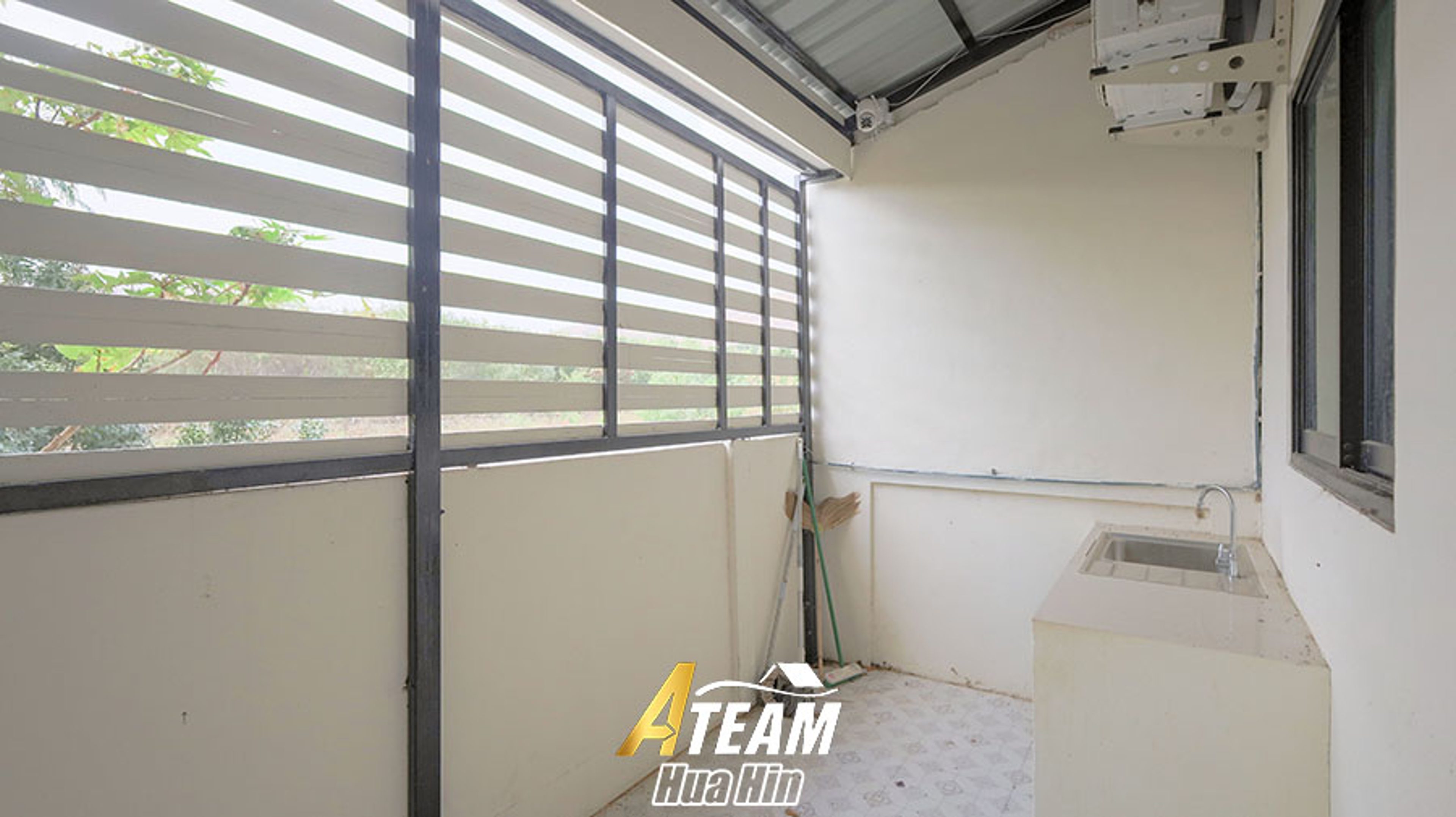 TownHouse 2 Bed 1 Bath in soi 94 - 1.89 THB thumbnail 11