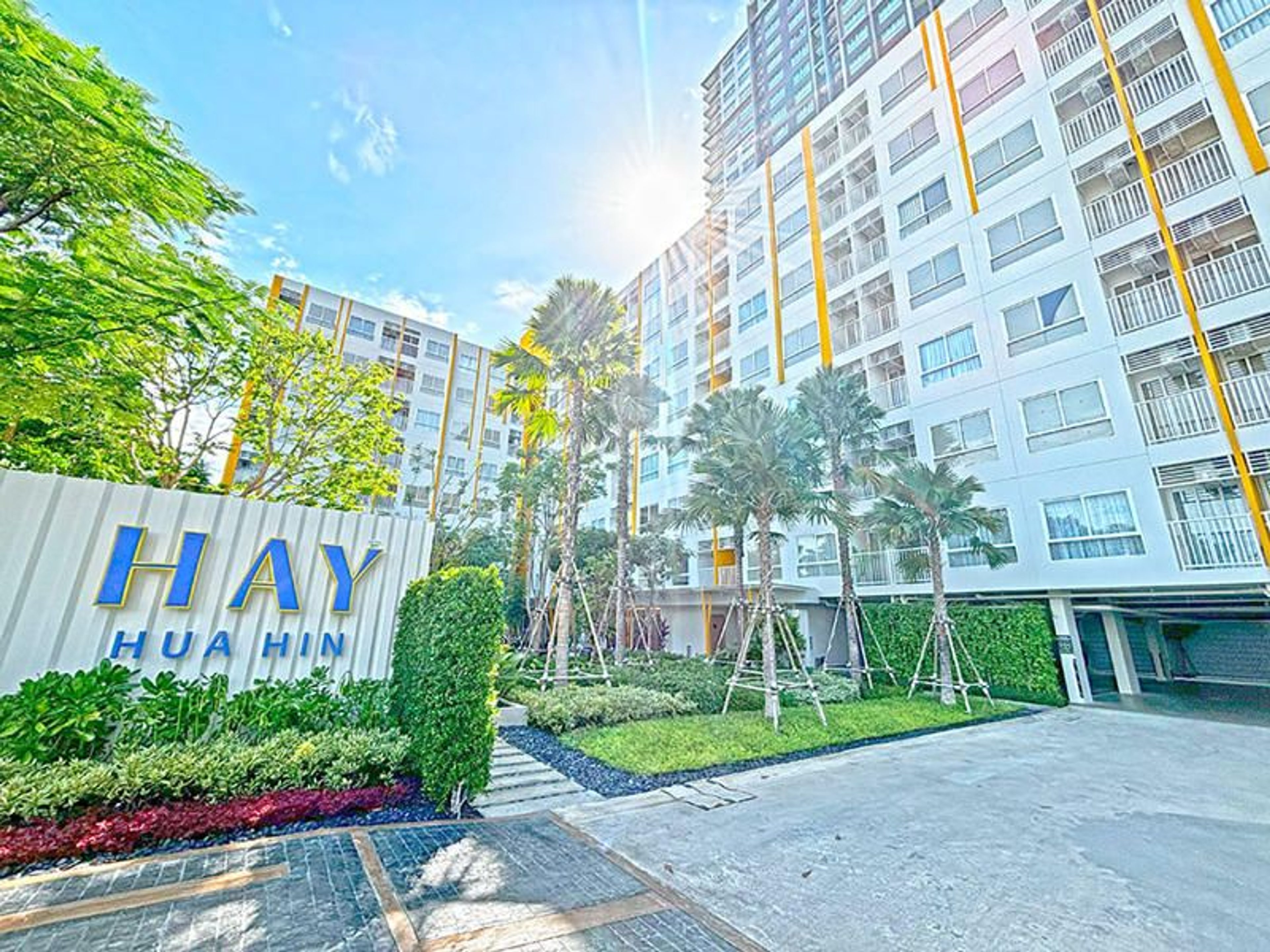 Apartment / Condo For Rent - - 1 Bedroom - 1 Bathroom - Price ฿11,000 