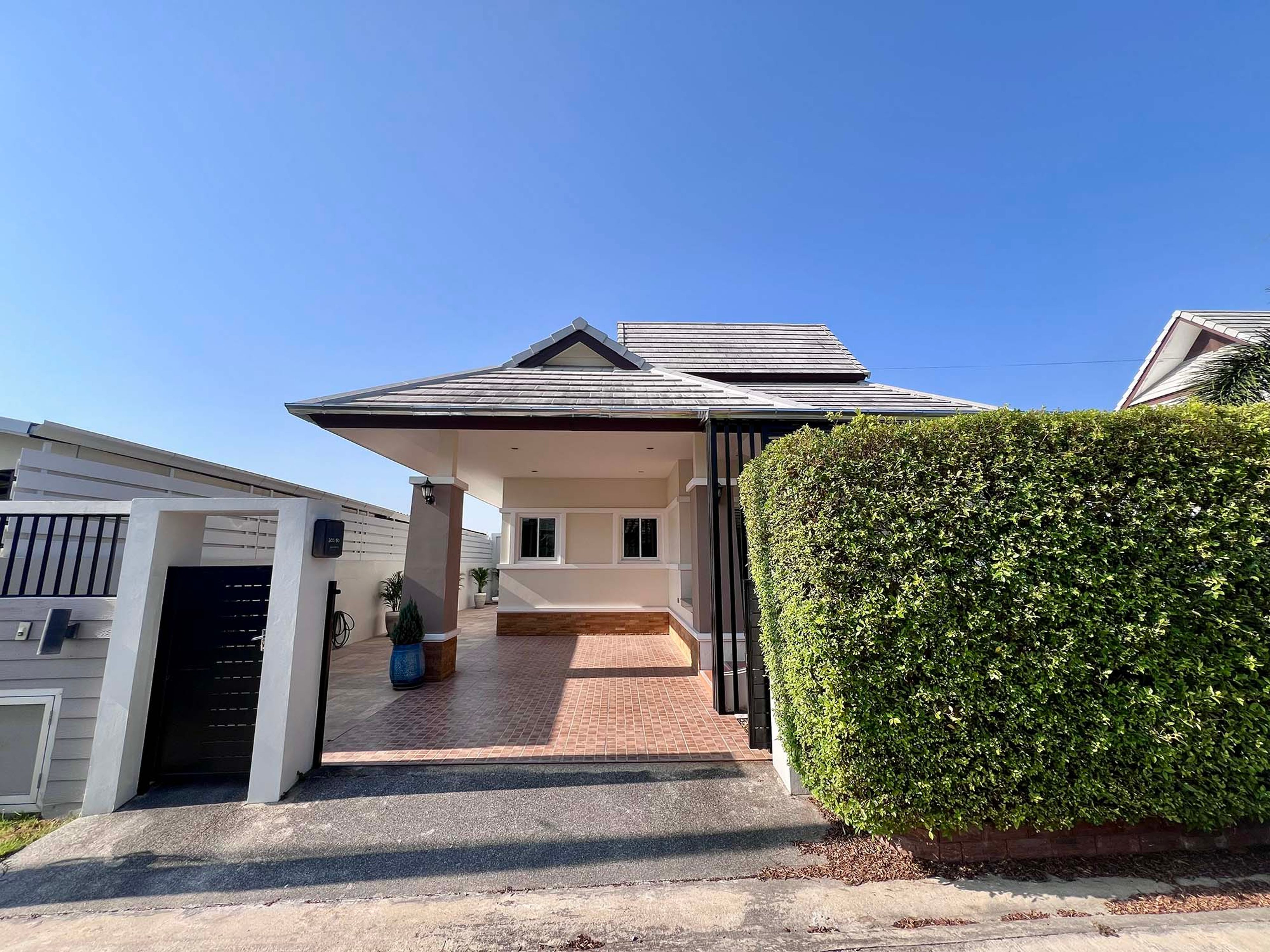3 Bedroom 2 bathroom House for rent at Emerald Scenery Hua Hin thumbnail 3