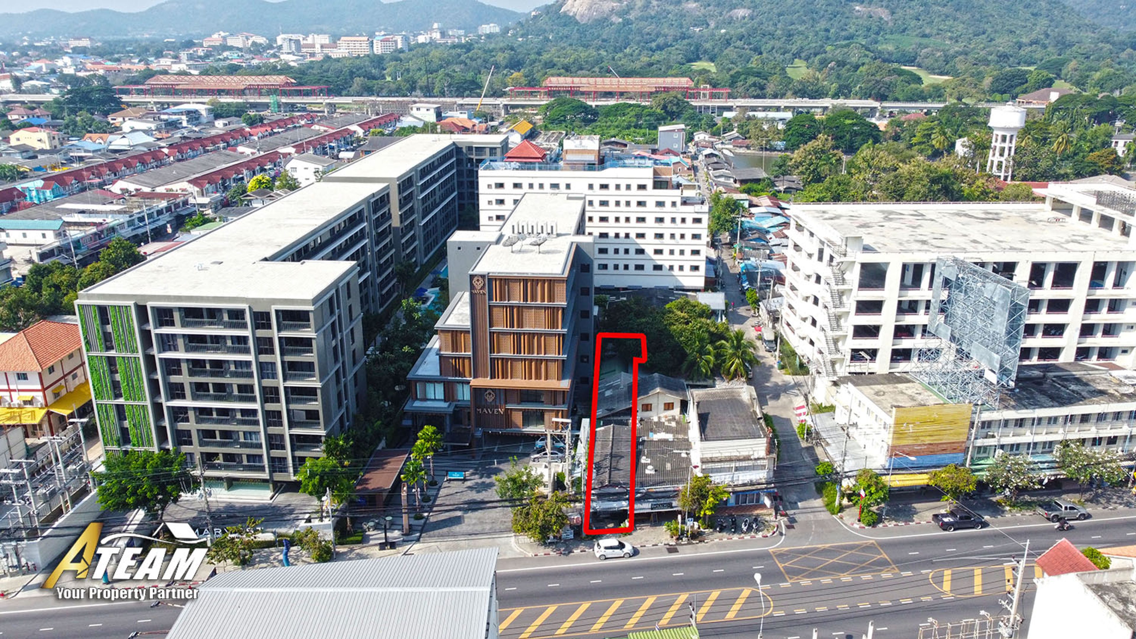 Great investment opportunity right next to Maven Condominium on Petchk thumbnail 9