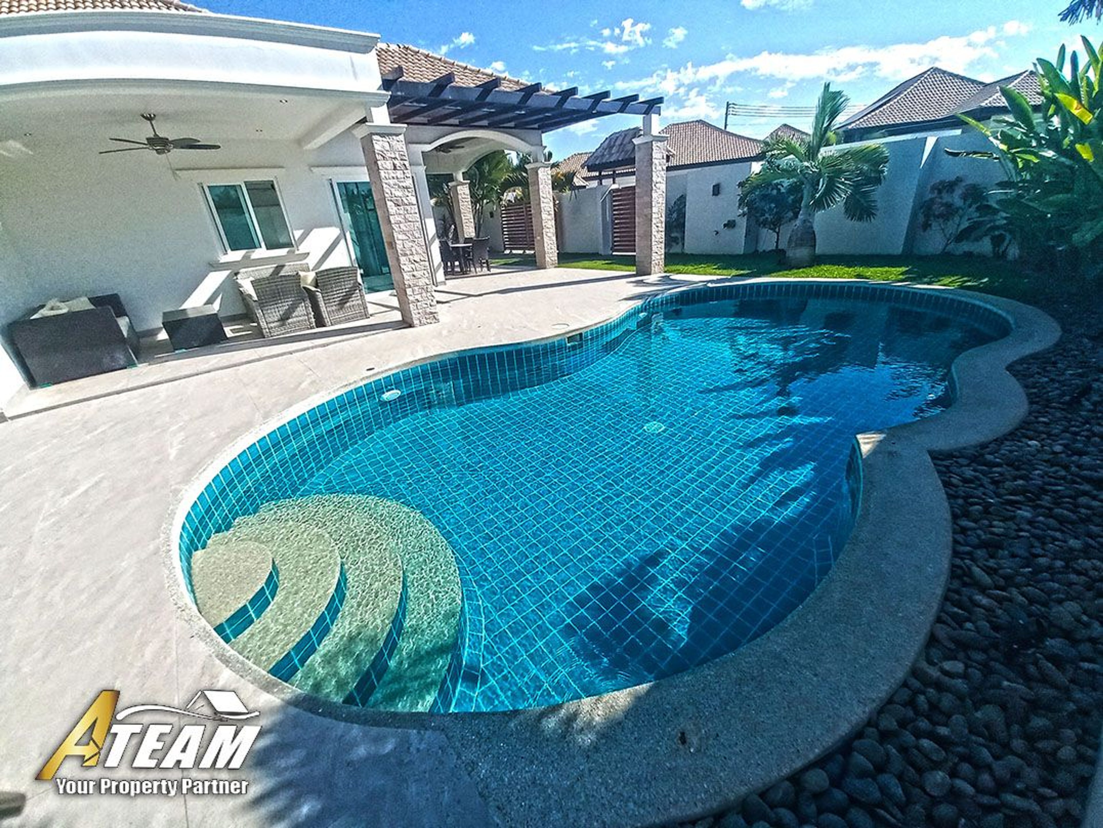 House / Villa For Rent - - 3 Bedrooms - 2 Bathrooms - Price ฿38,000 -  thumbnail 2