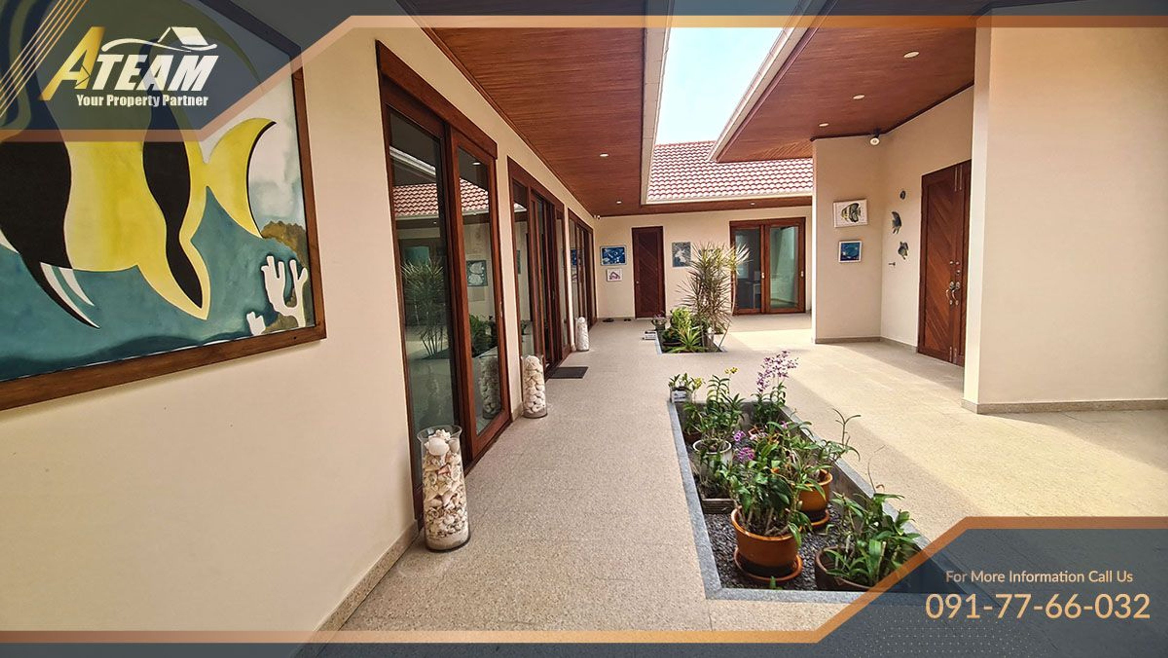 Luxury massive property only 1 km from the beach thumbnail 28