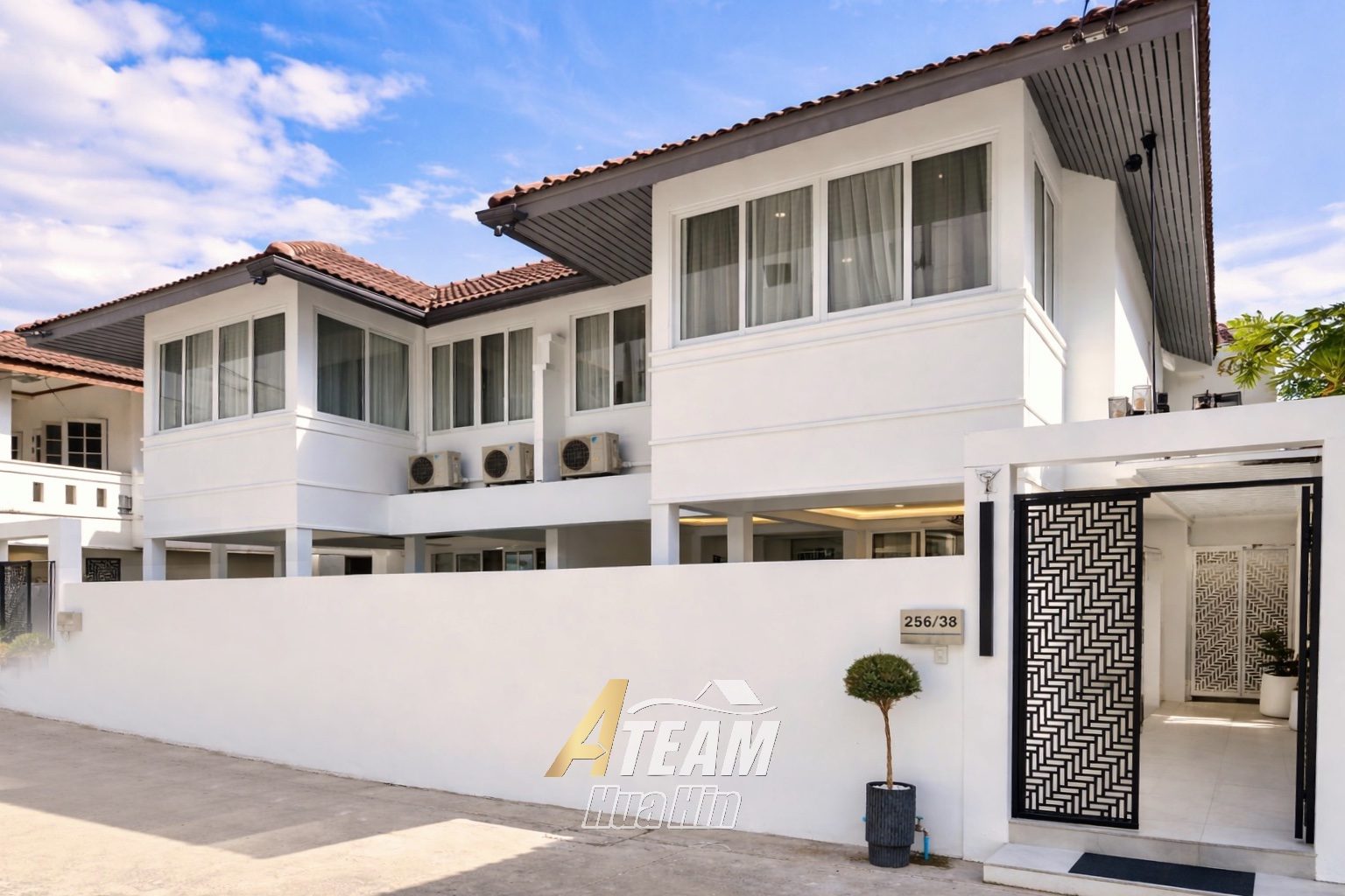Very Rare Modern Property in the Heart of Hua Hin