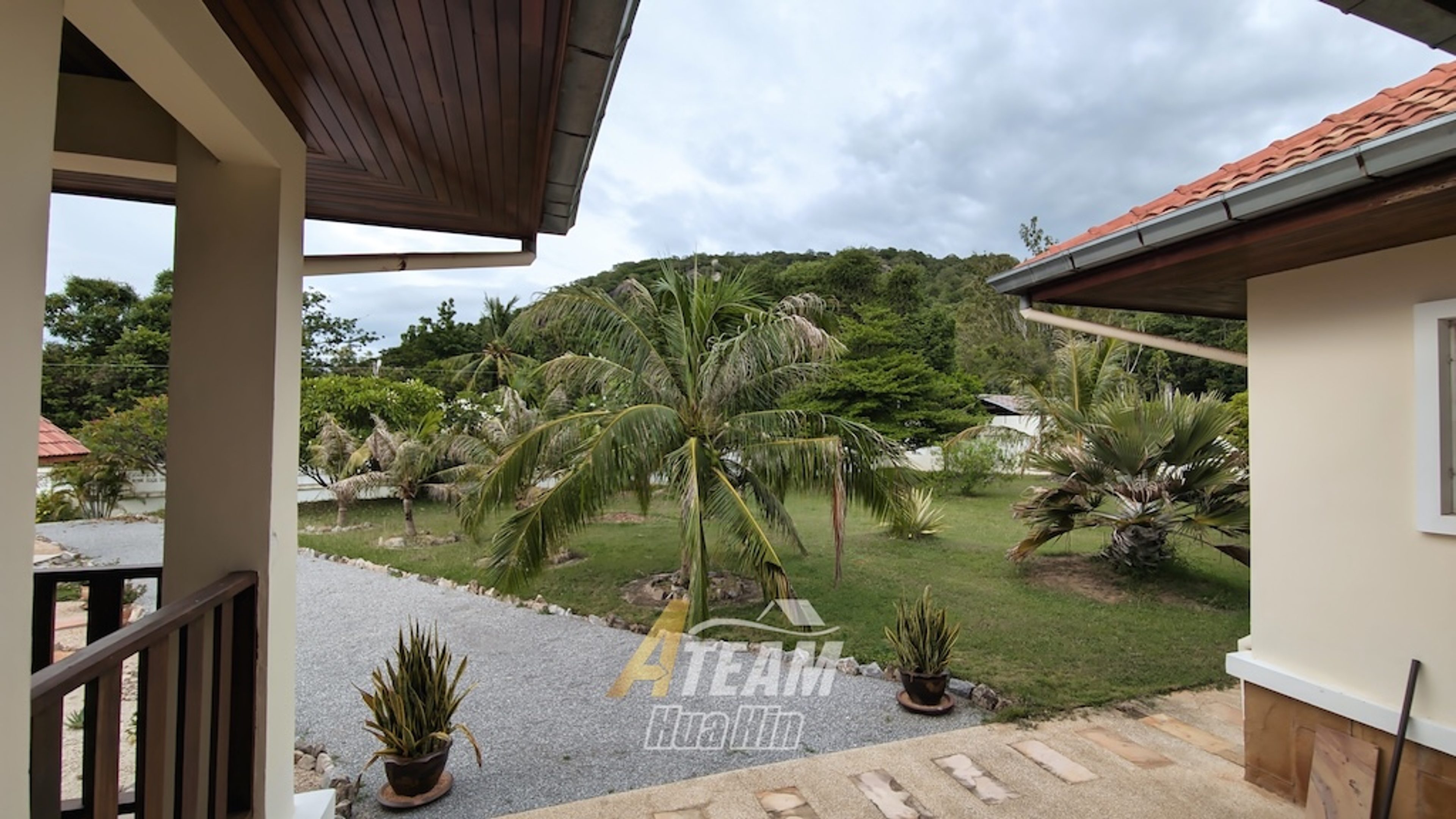 3-Bedroom Home on Large 2 Rai in Khao Tao thumbnail 2