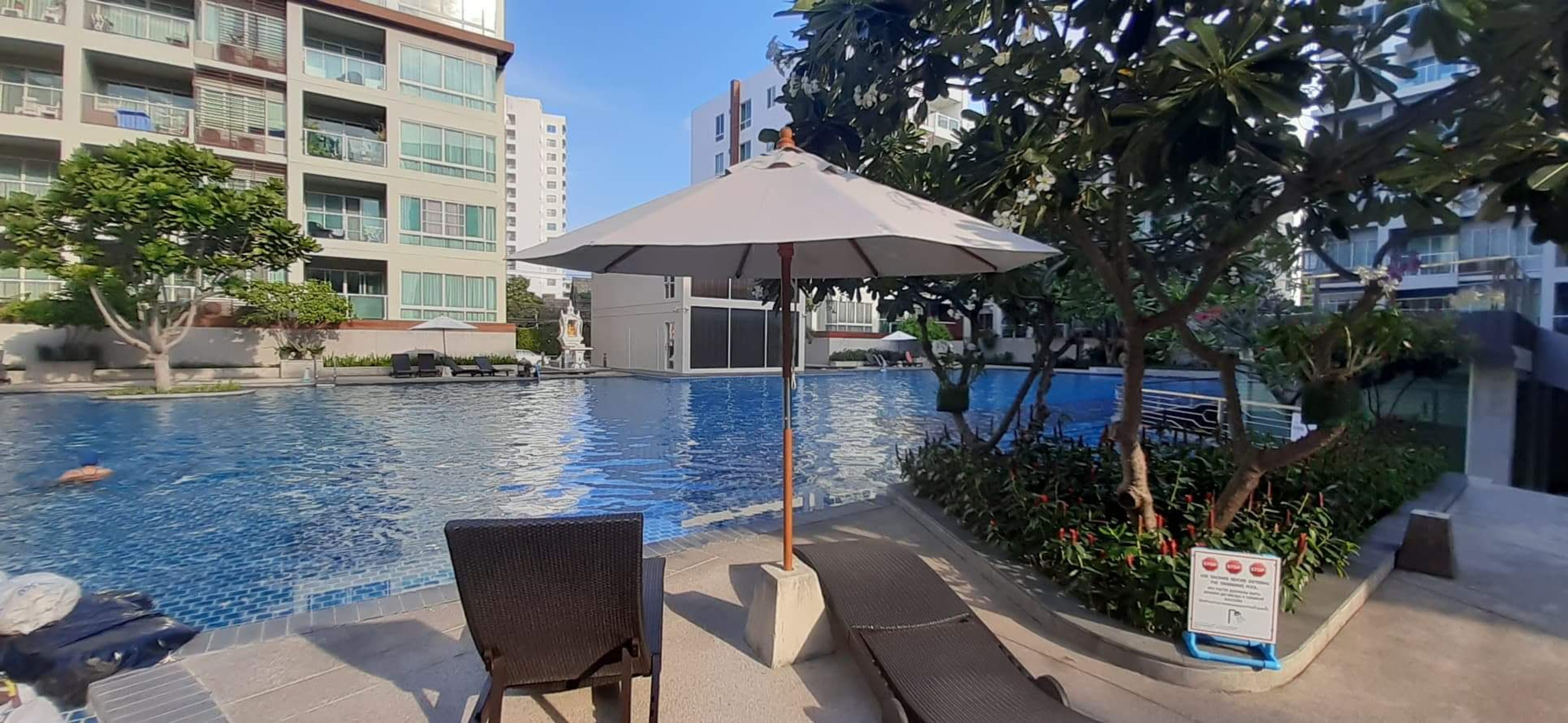 Beautiful low-rise condo for Sale thumbnail 14