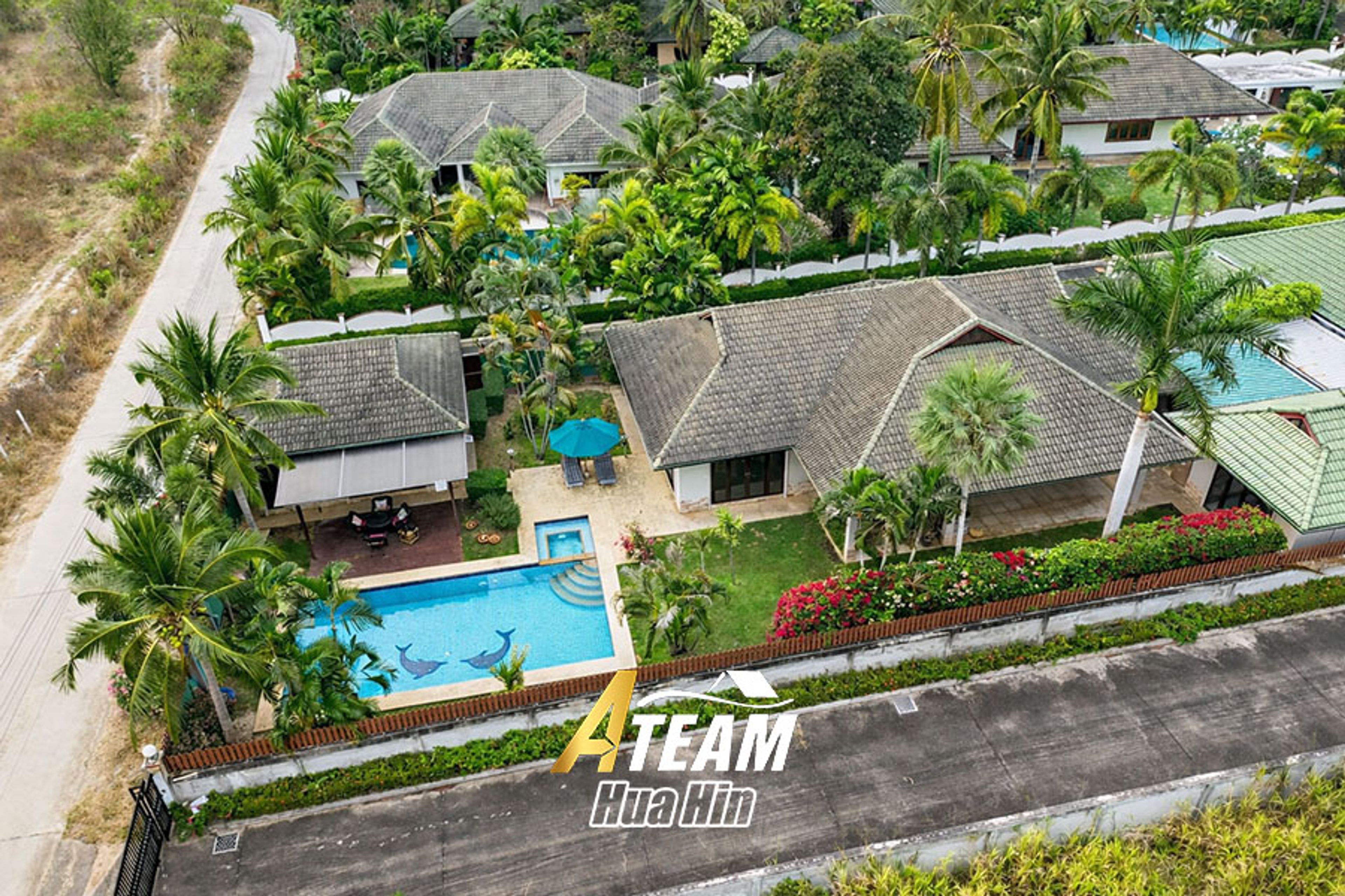 Tropical Living with Guesthouse & Multi-Purpose Room