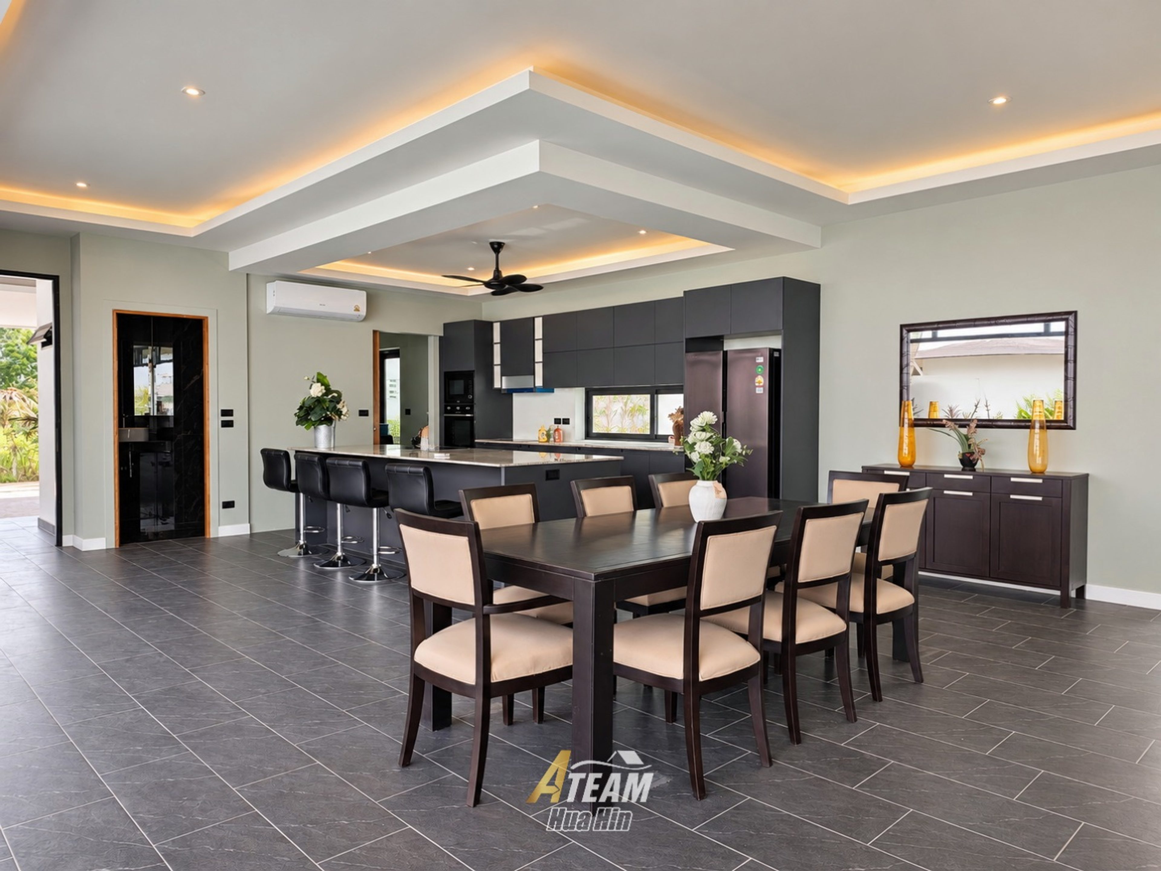 Beautiful Modern New-Build Pool Villa  thumbnail 12