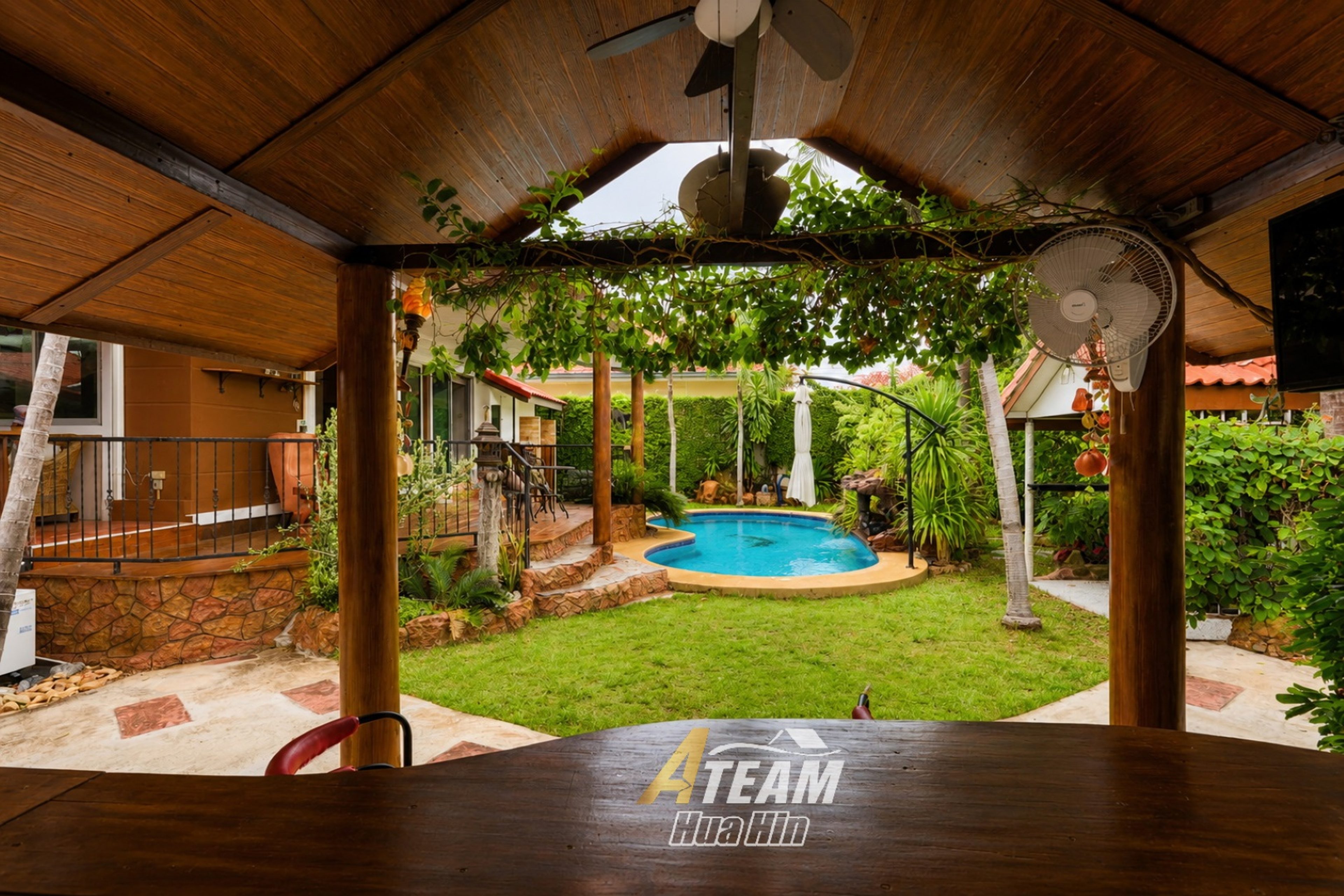 Charming 3-Bedroom Pool Villa in Hin Lek Fai thumbnail 2