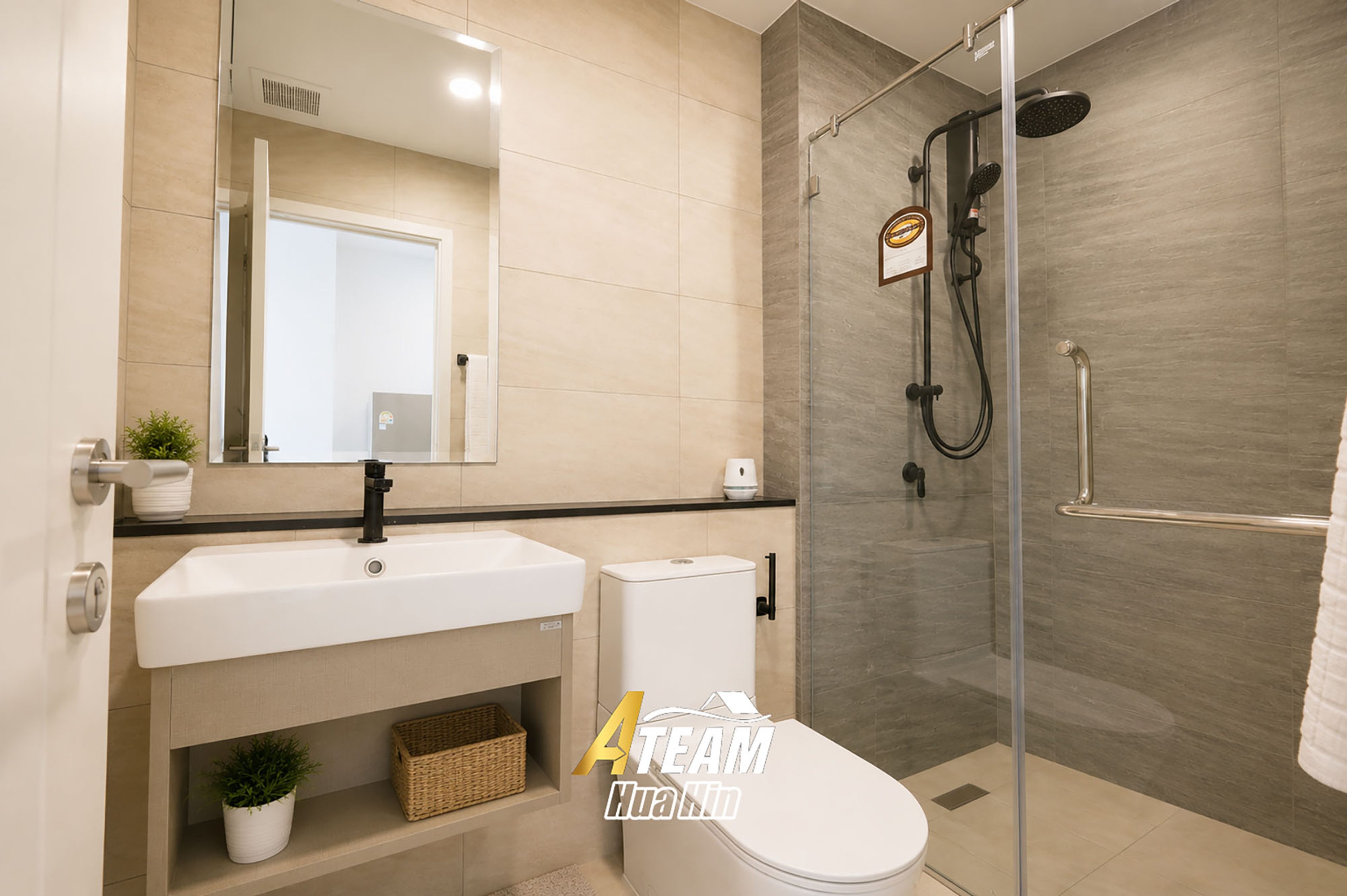 Blue Whale Hua Hin Condo for Rent – 26th Floor thumbnail 10