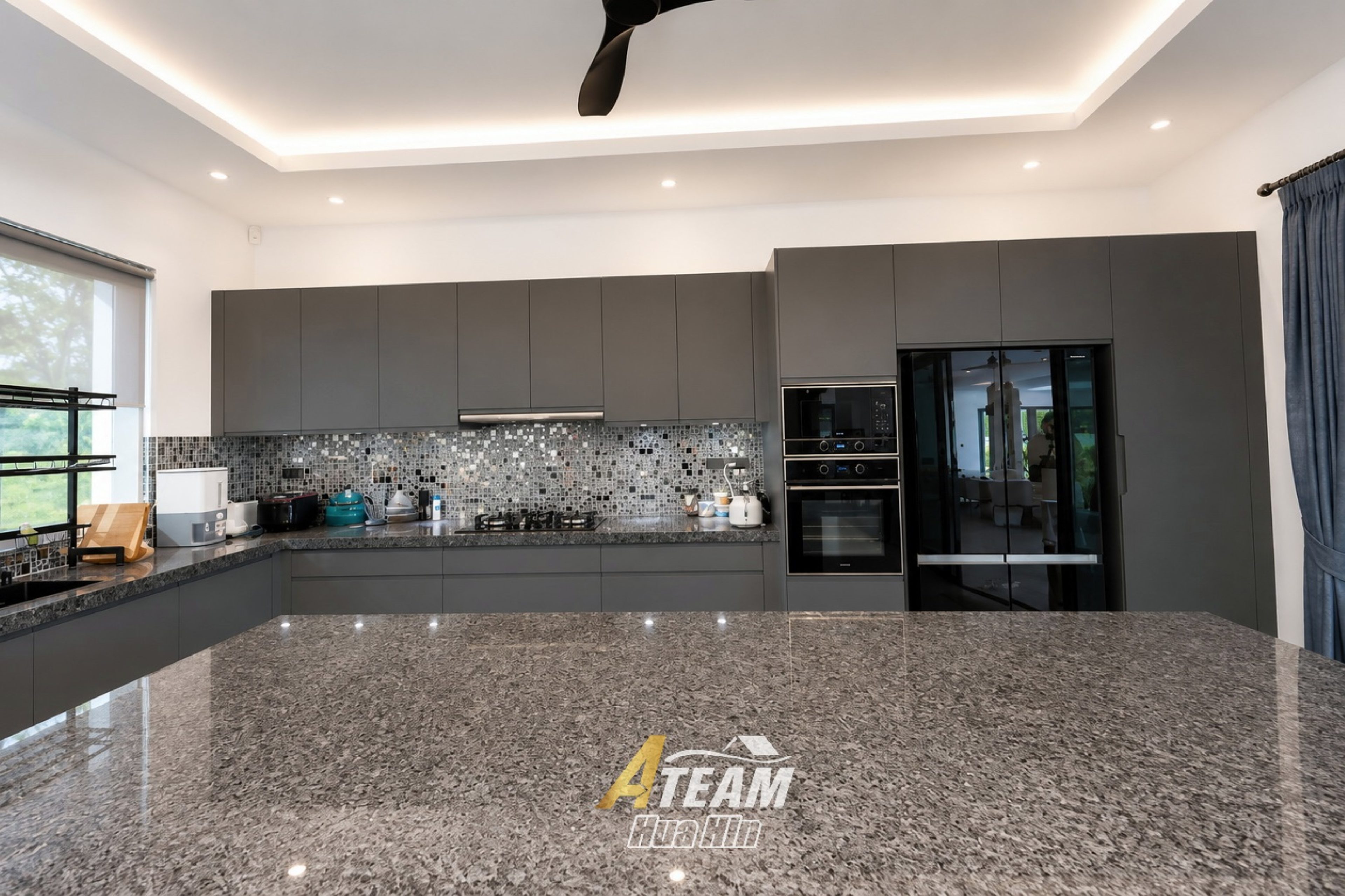 Prestigious Parkside Living on Millionaires Avenue thumbnail 22