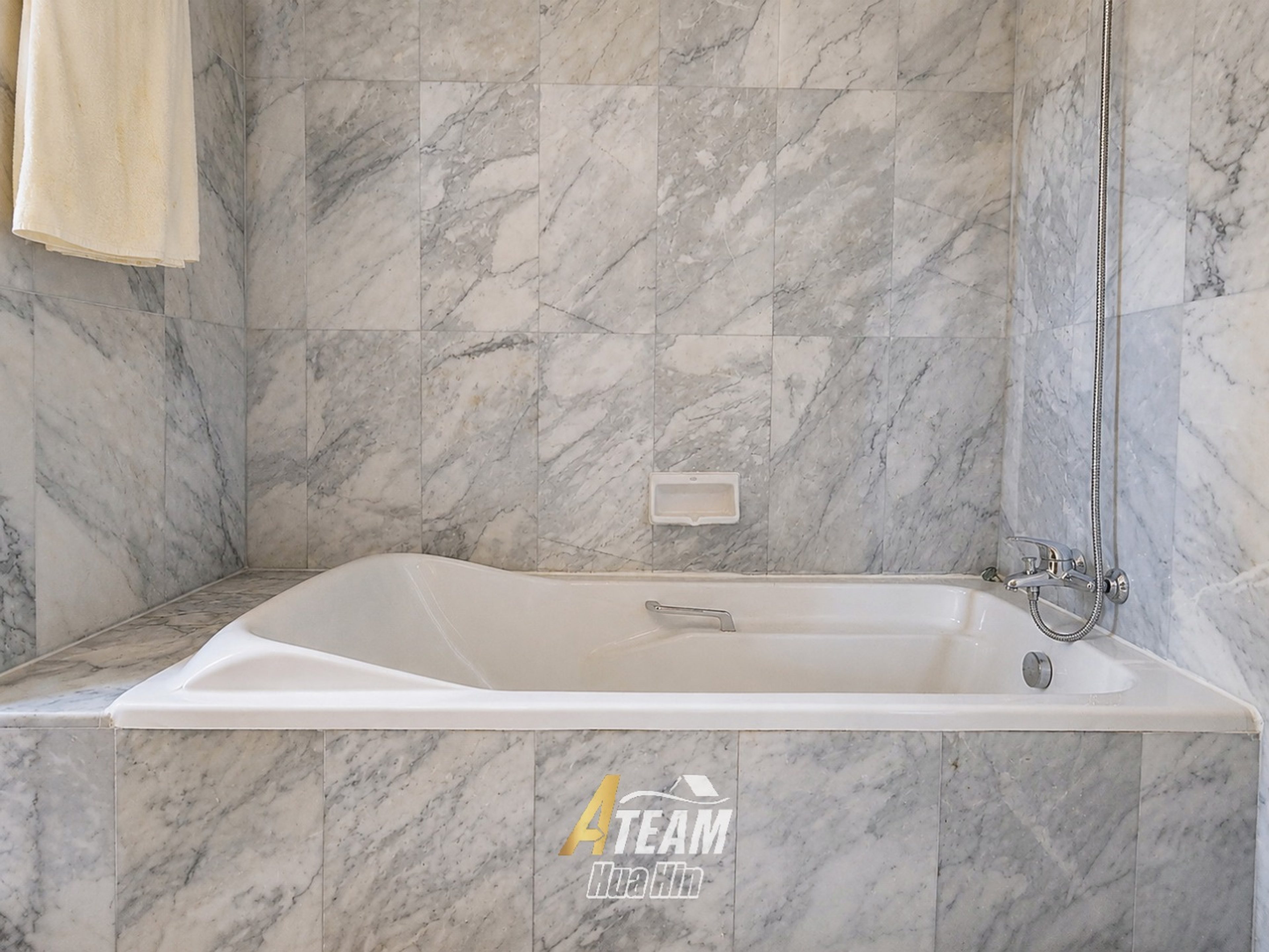 Penthouse 4-Bedroom for Sale at Cha-Am Grand Condotel thumbnail 22
