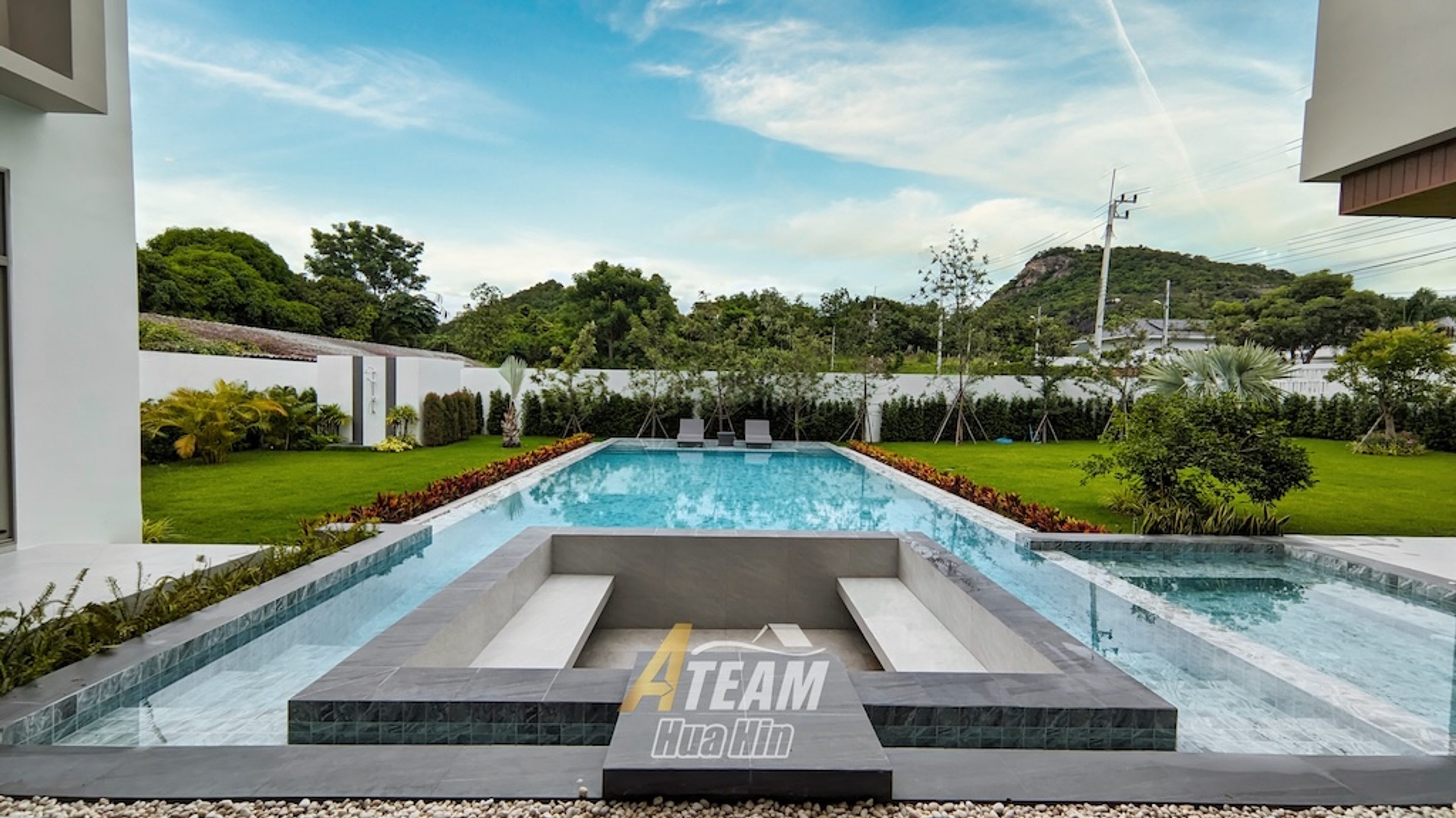 Luxury 4-Bedroom Pool Villa Surrounded by Mountains thumbnail 4