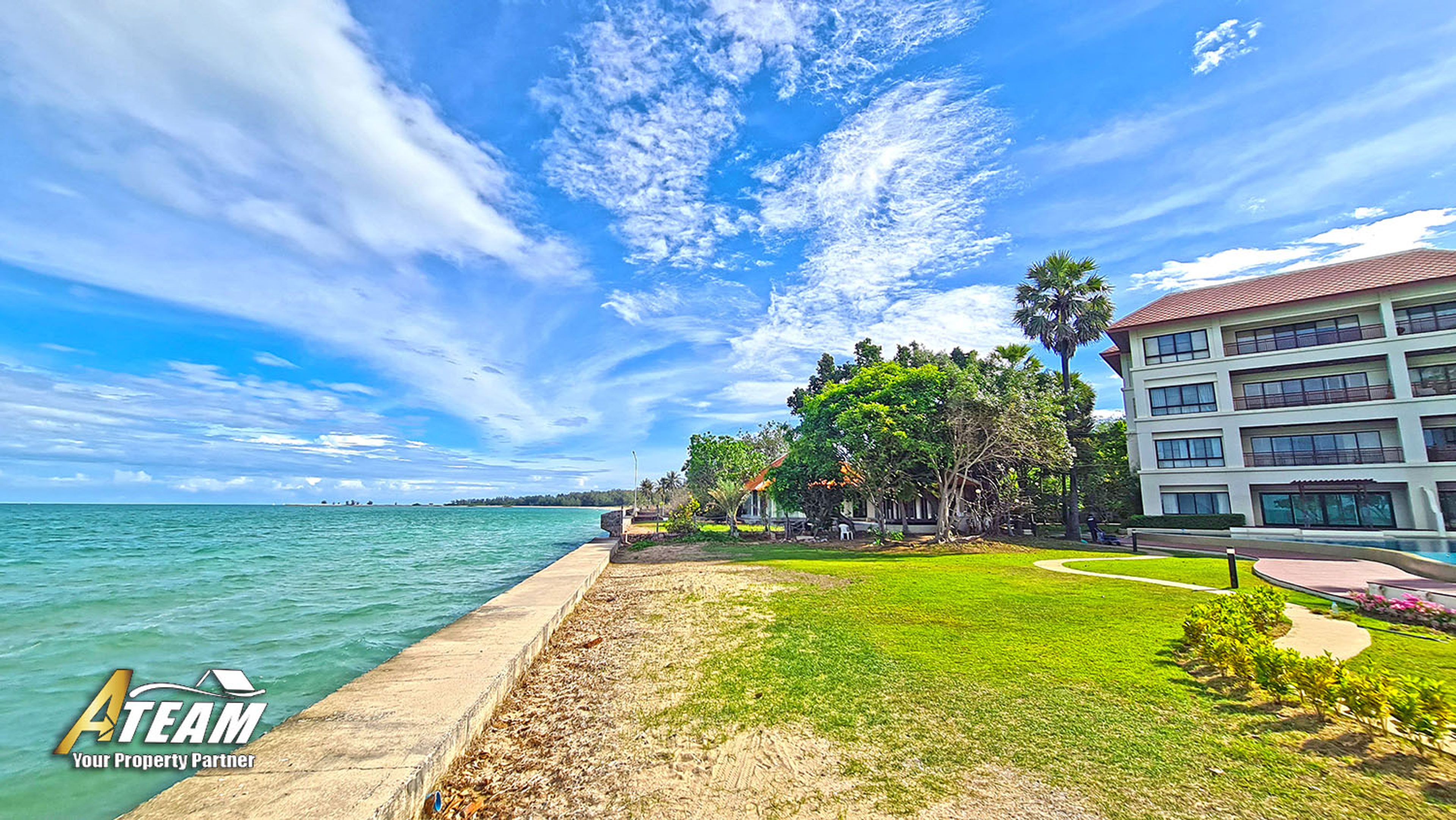 Beachfront sea view condo in Khao Tao, Santipura thumbnail 36