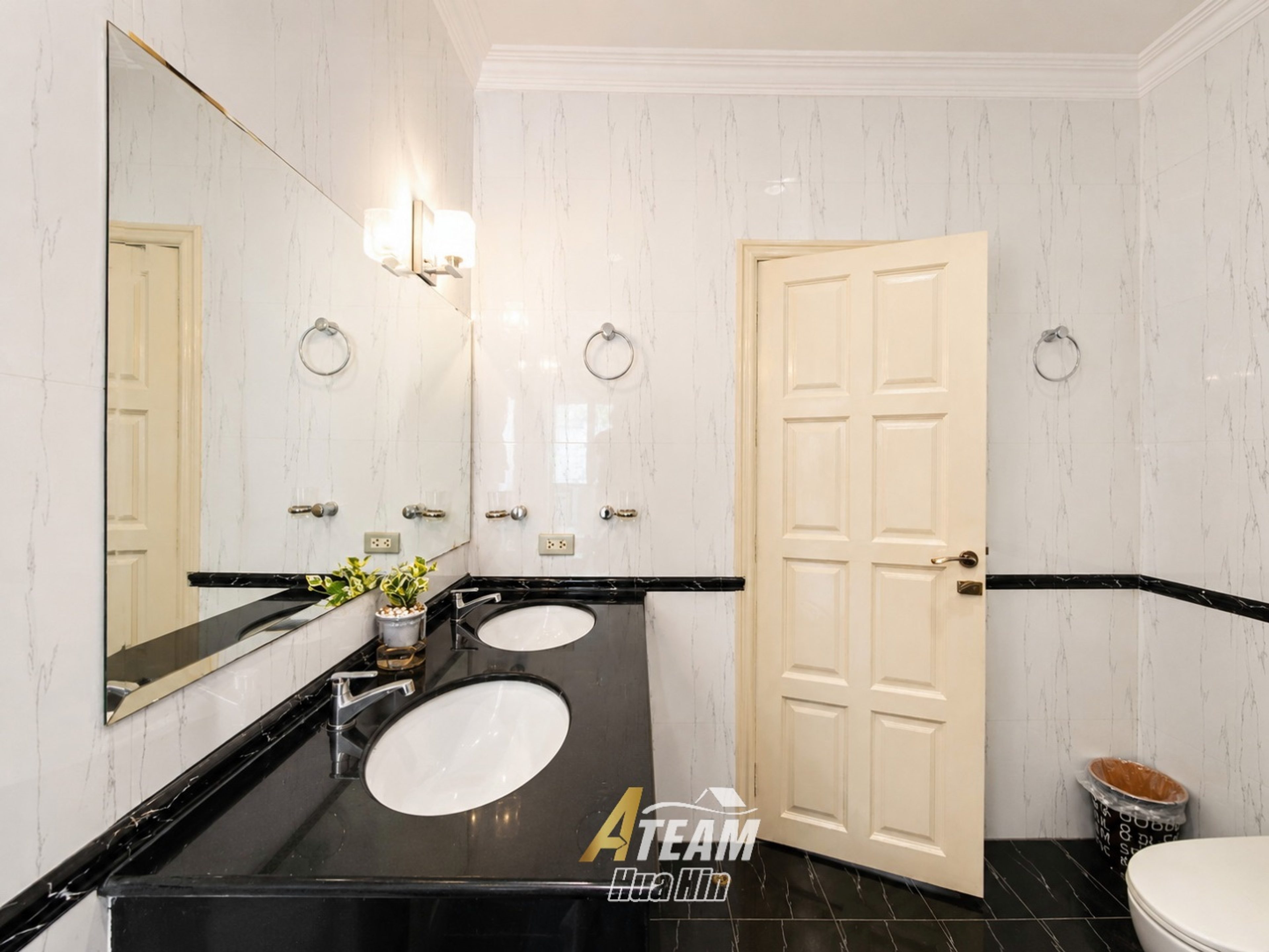 Luxury Hillside Pool Villa with Panoramic Ocean Views | The Heights 2, Hua Hin thumbnail 34