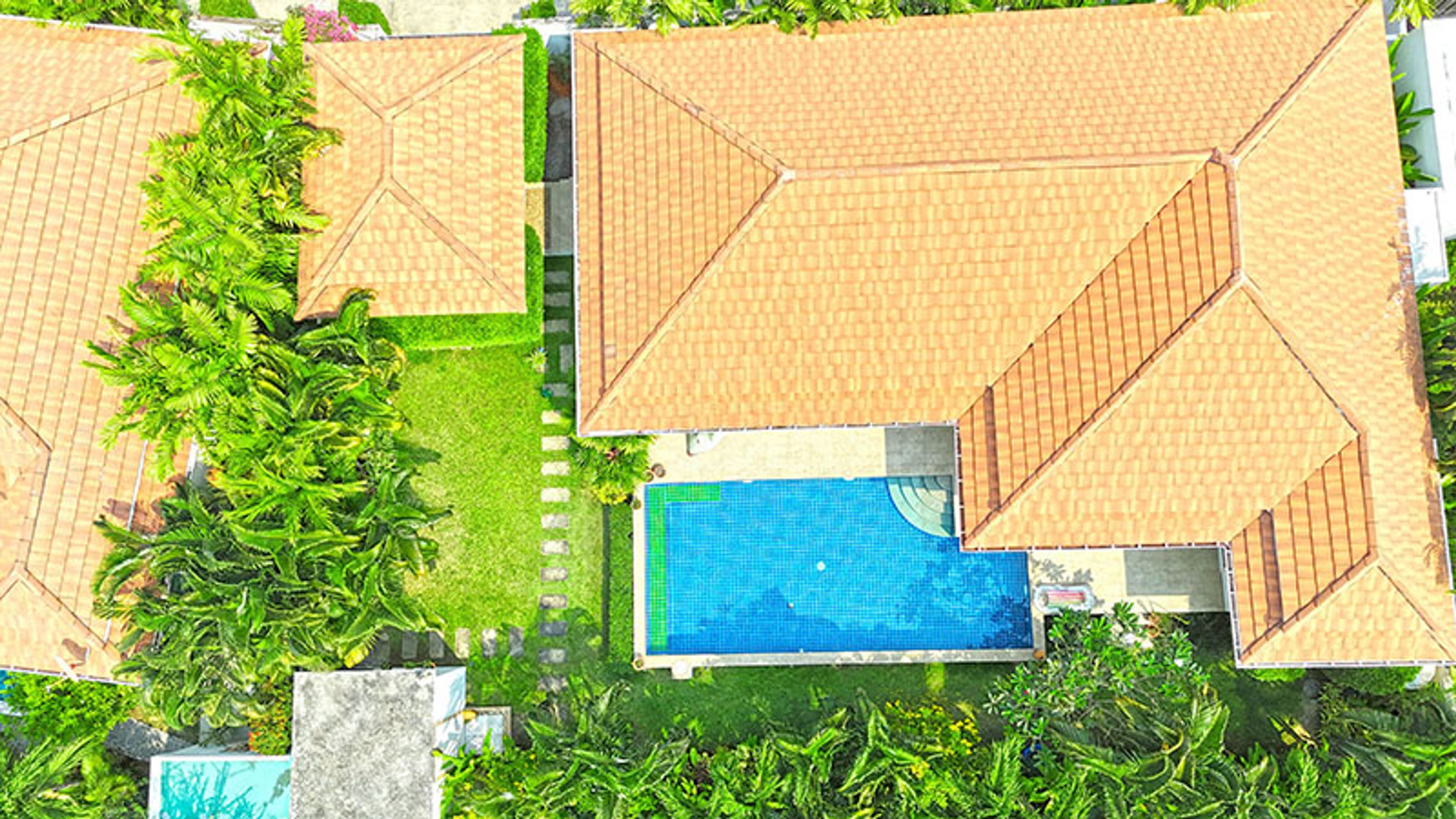 Luxury Pool Villa for Sale in Woodlands – 8.9 Million THB thumbnail 39