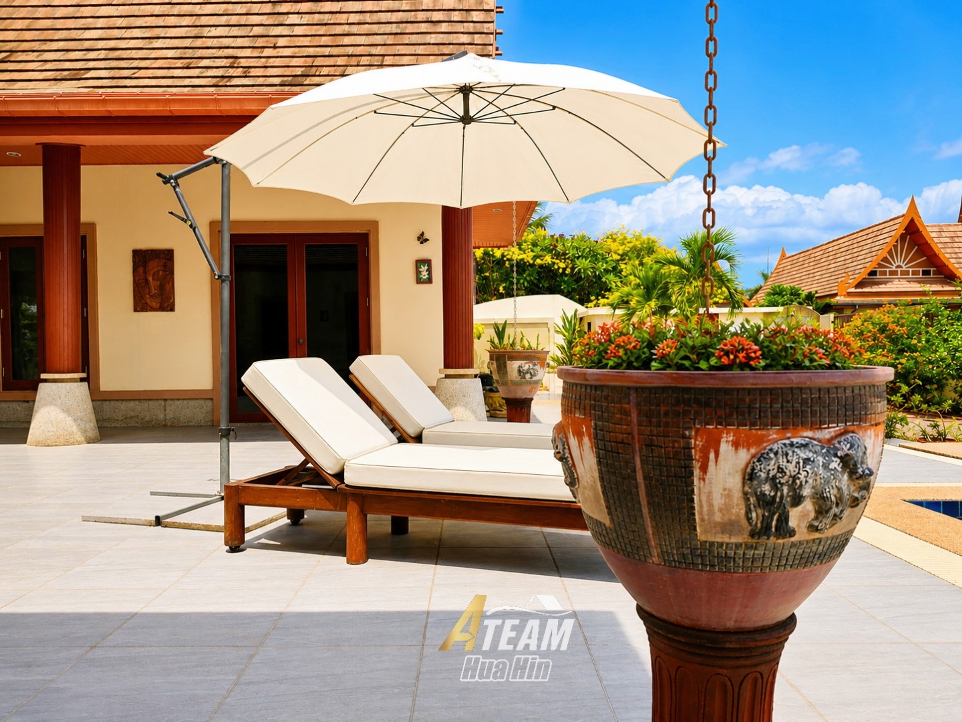 Tropical Pool Villa on a Large  Land Plot thumbnail 8