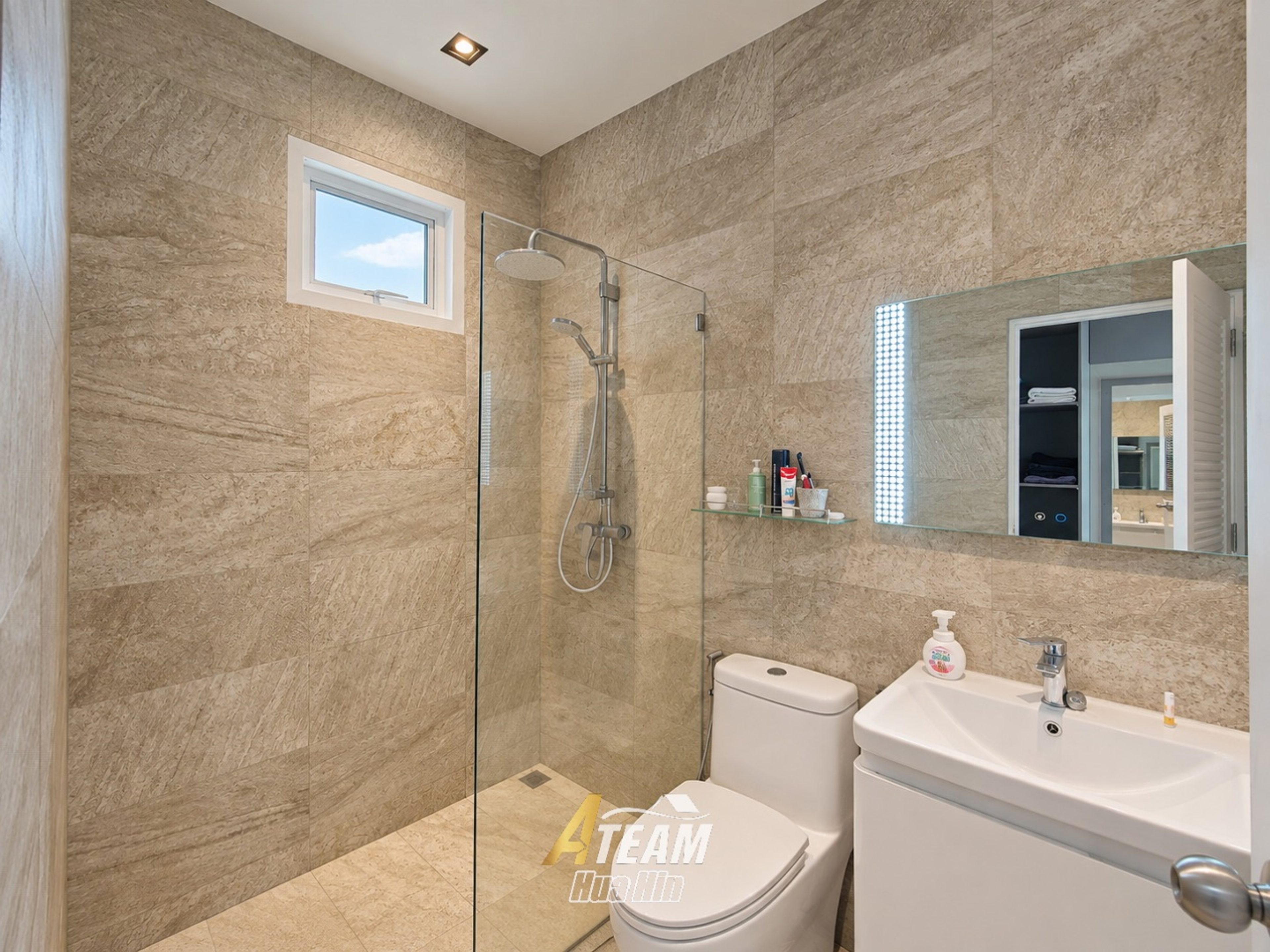 Spacious 4-Bedroom Pool Villa in Black Mountain Area thumbnail 24