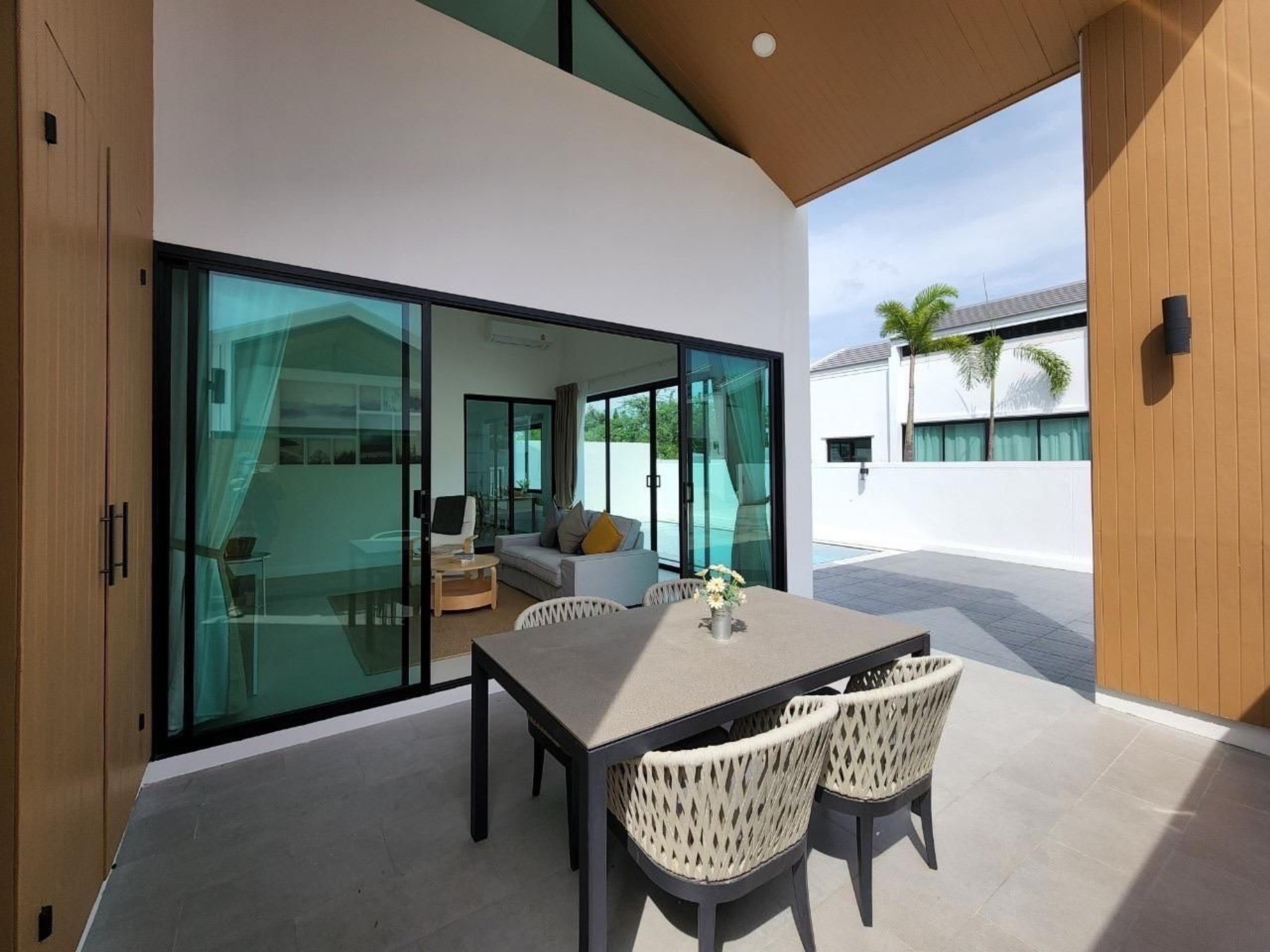 House / Villa For Rent - - 3 Bedrooms - 2 Bathrooms - Price ฿38,000 -  thumbnail 3