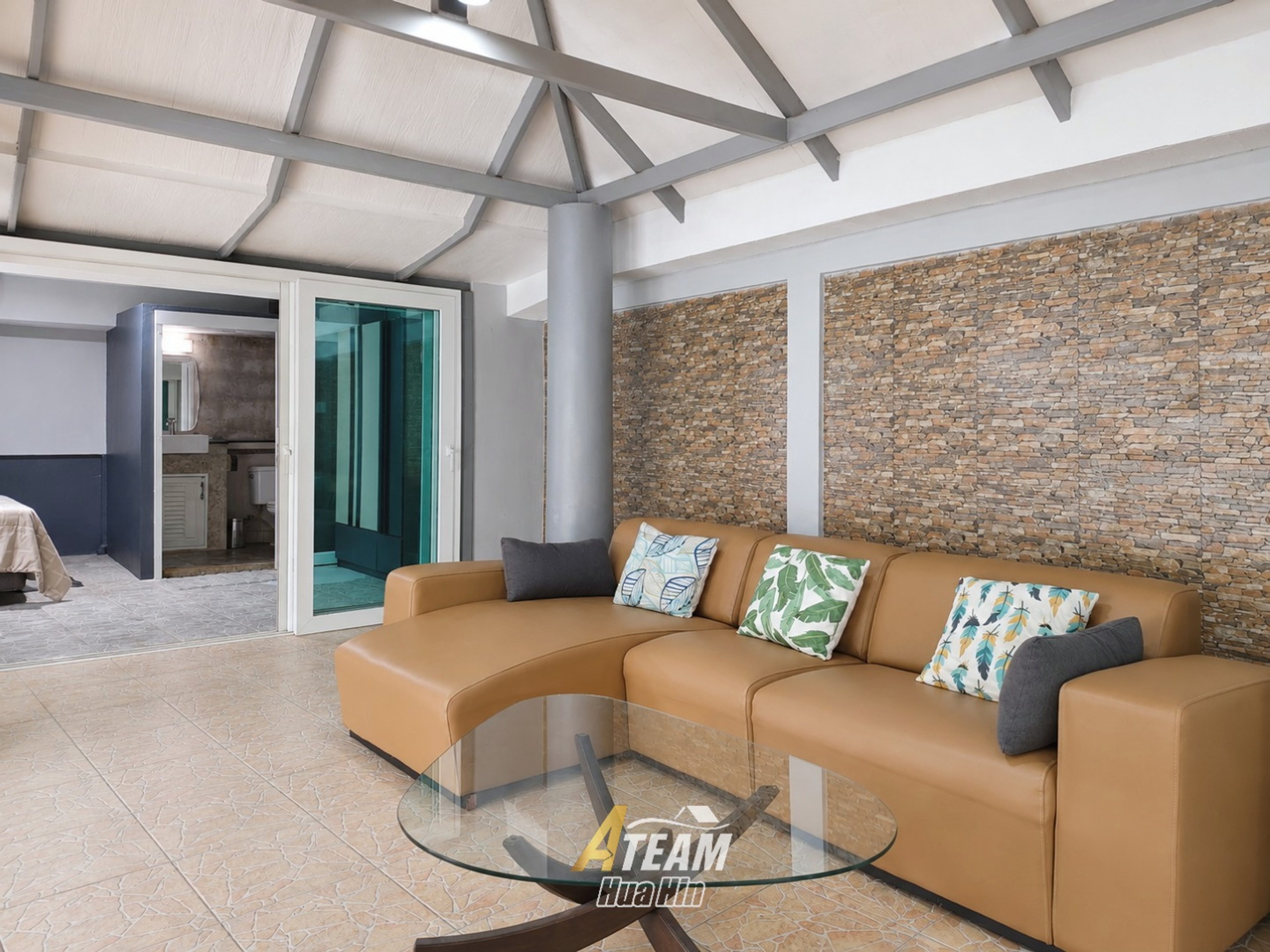 Unique Renovation Opportunity at Stuart Park with Mountain Views thumbnail 14