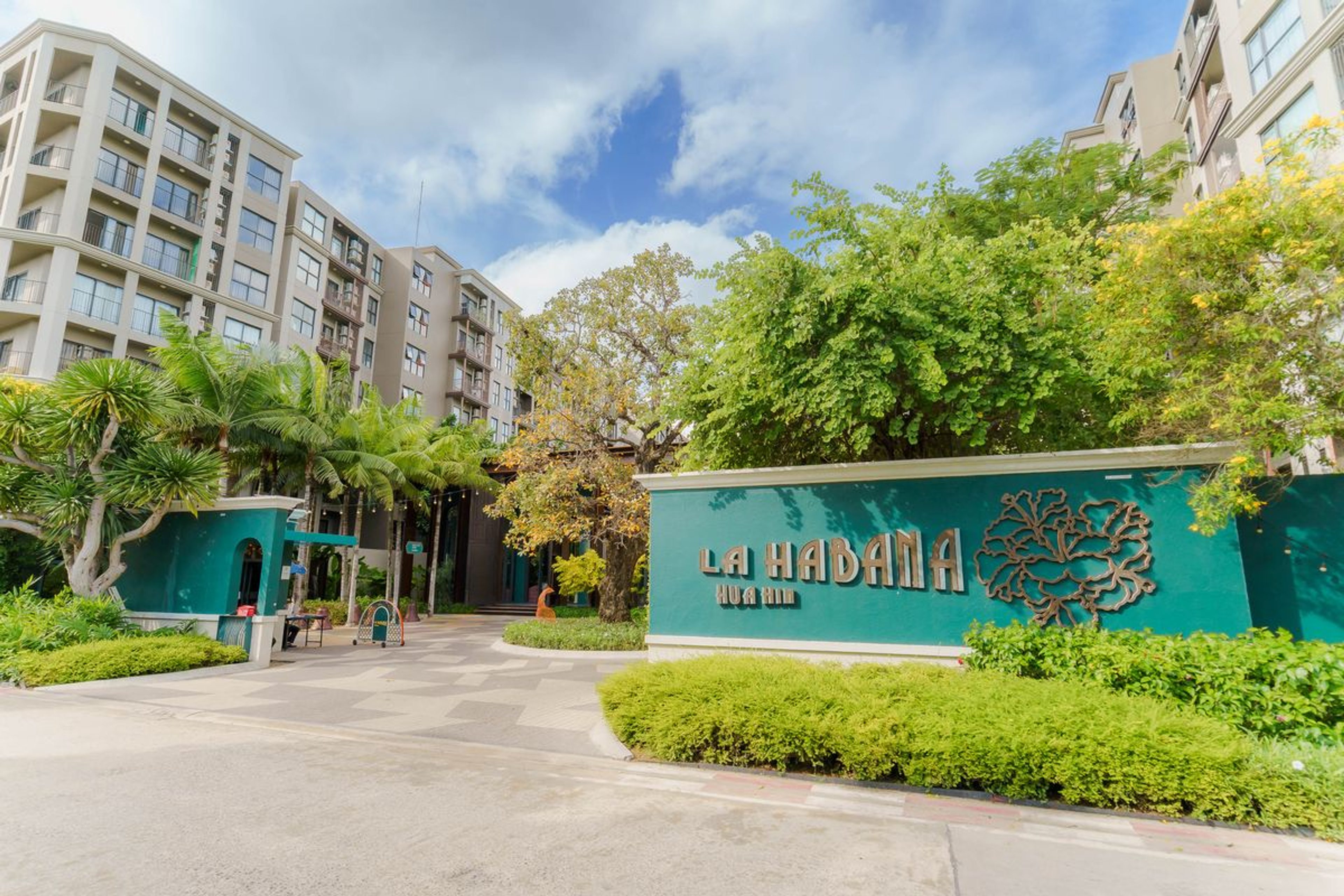 La Habana Hua Hin – Building B, 5th Floor (34 sqm, Pool View)