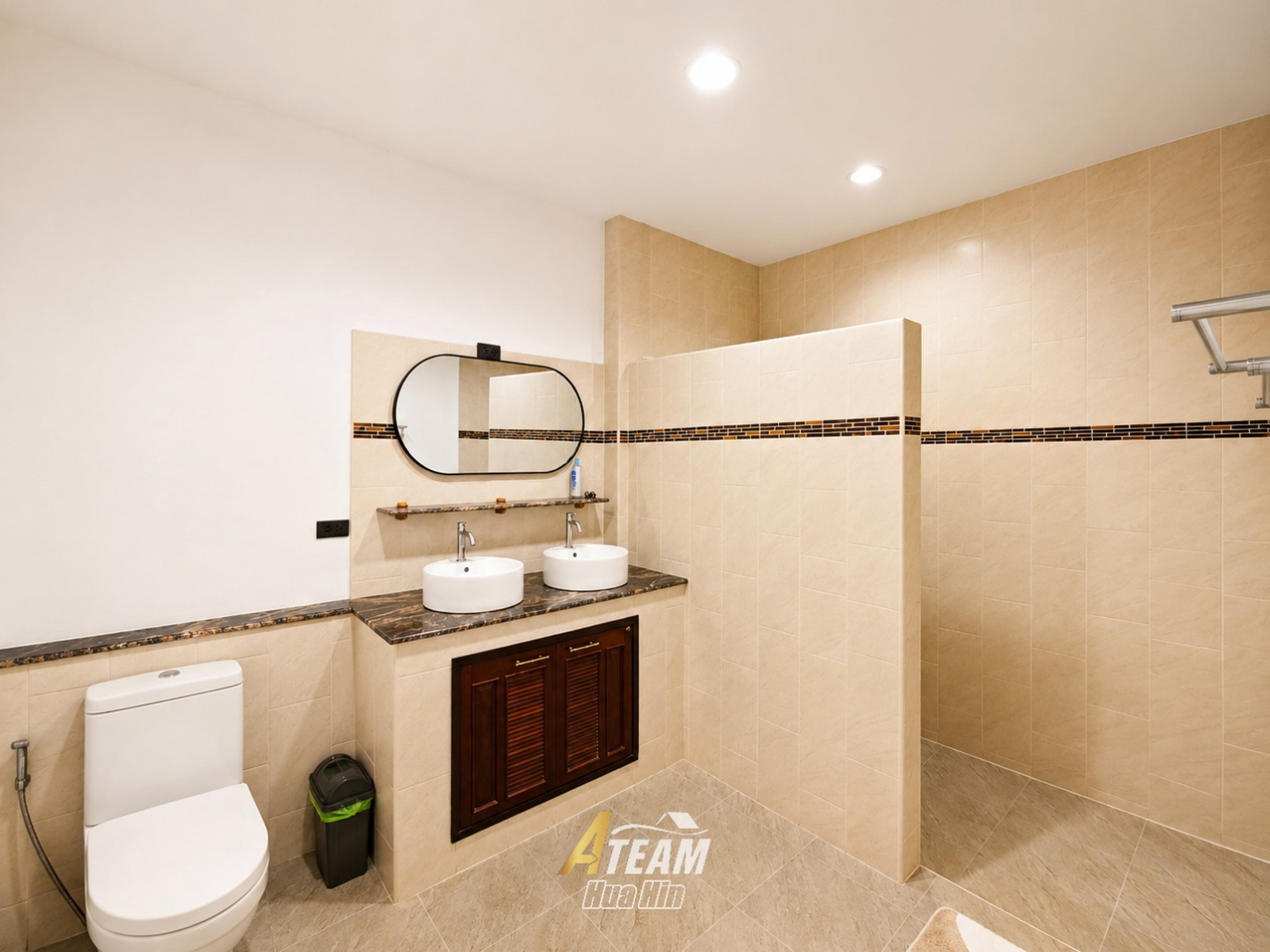 Pet-Friendly 2-Bedroom House thumbnail 15