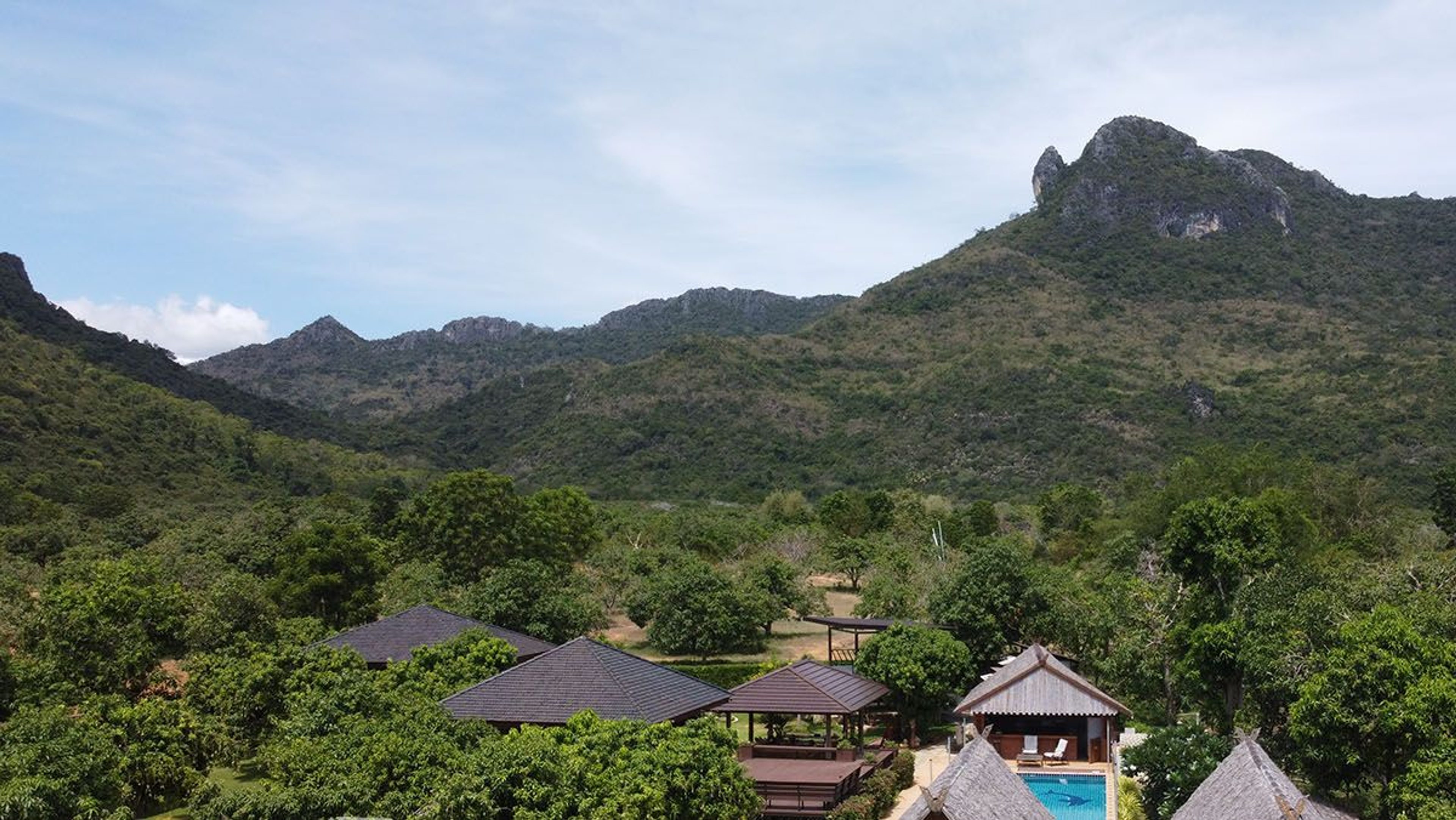 Mango Hills one of a kind resort property in stunning scenic location thumbnail 24
