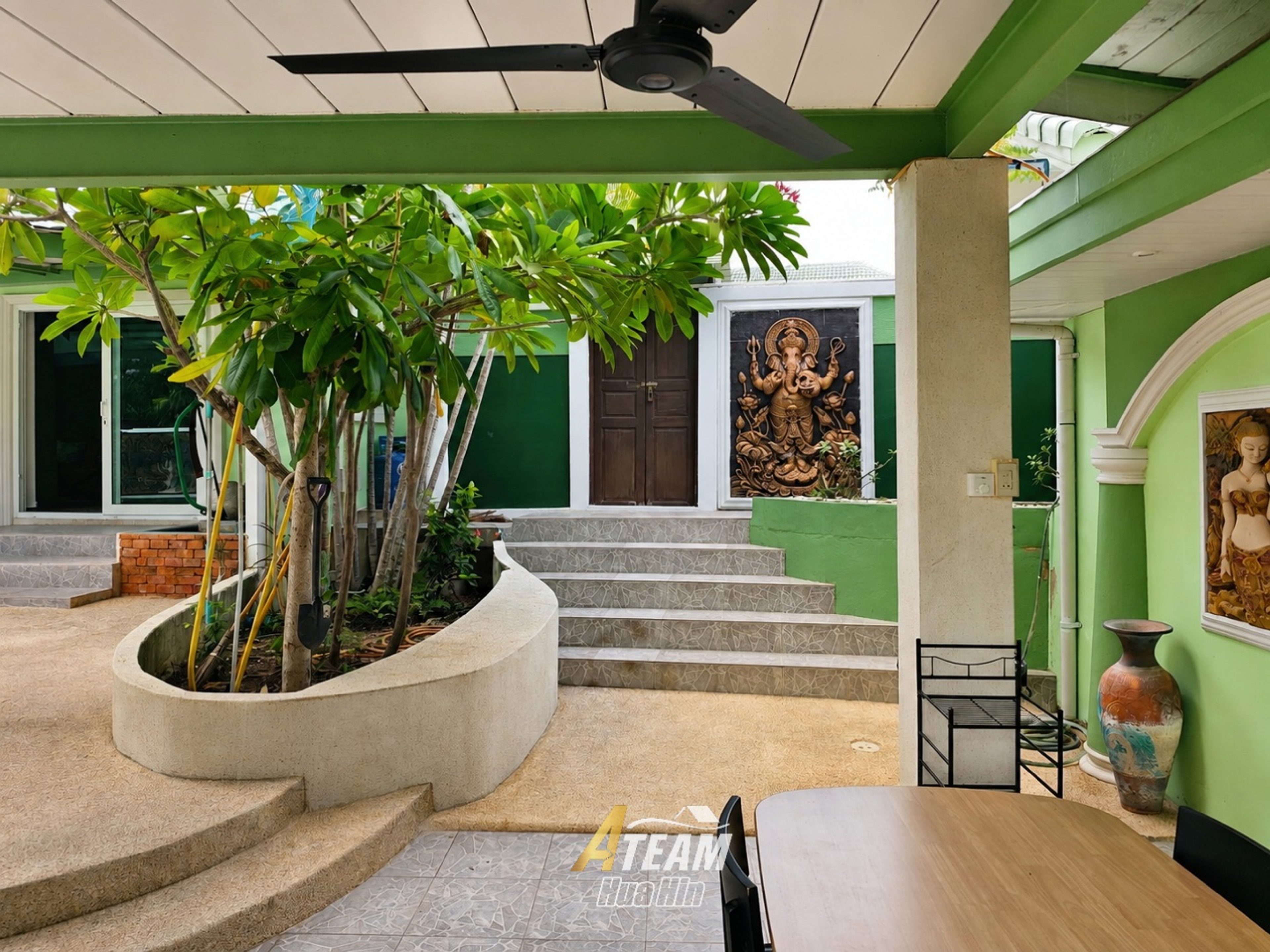 Unique Renovation Opportunity at Stuart Park with Mountain Views thumbnail 9