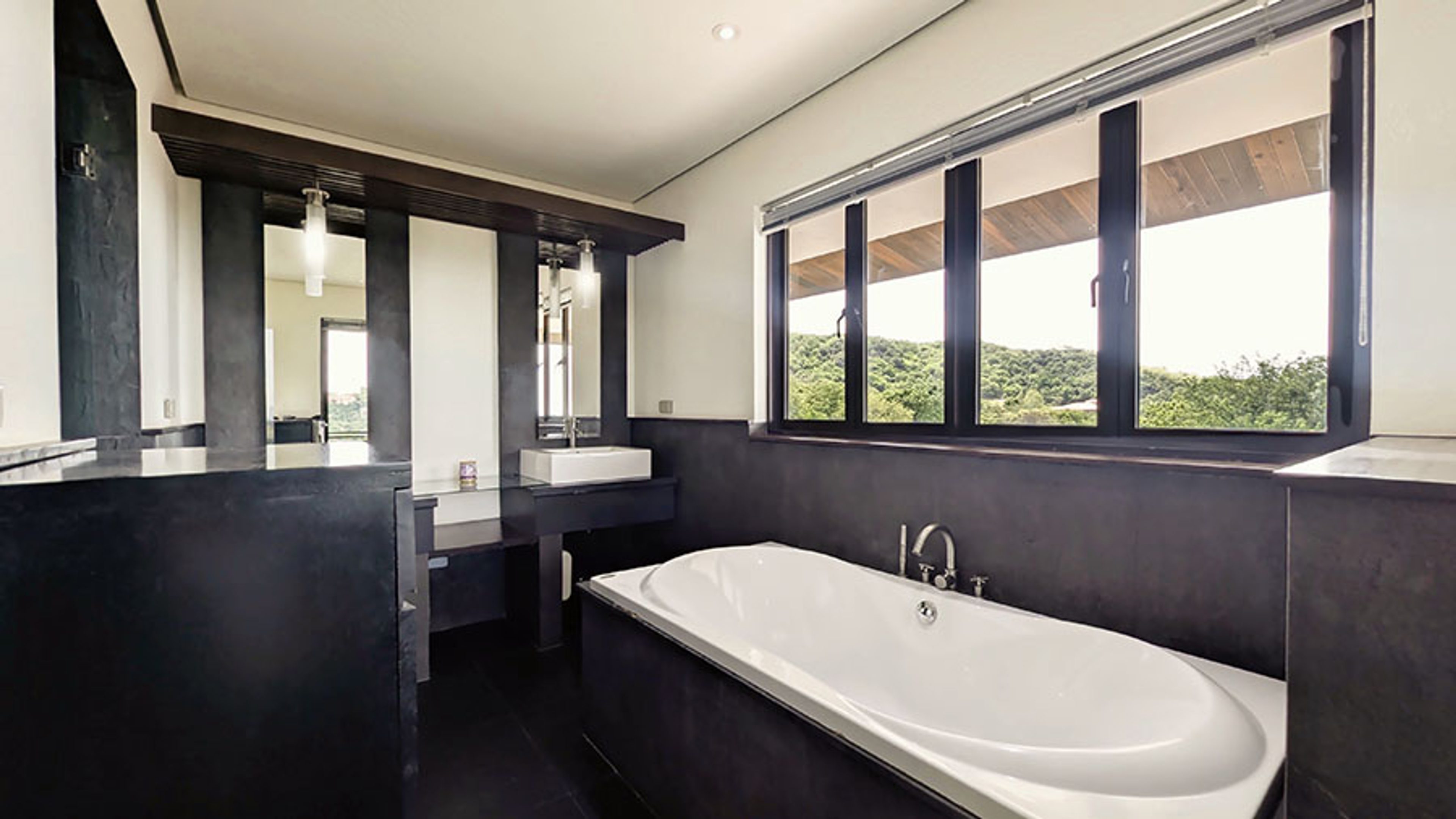 Unique 240 sqm Panoramic View Condo for Rent – Soi 116, Hua Hin thumbnail 7
