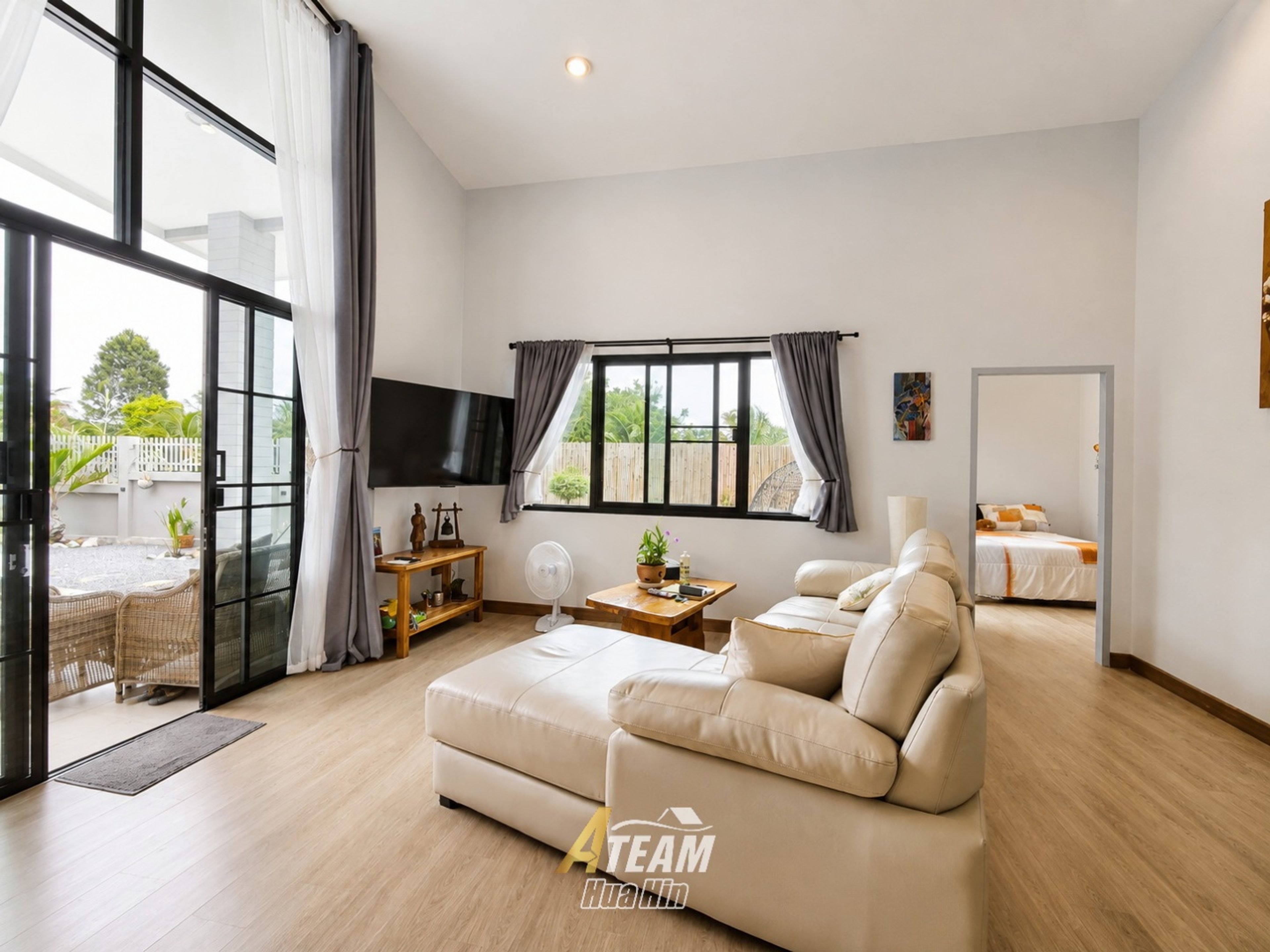 Charming 2-Bedroom Pool Villa for Sale in Thap Tai thumbnail 11