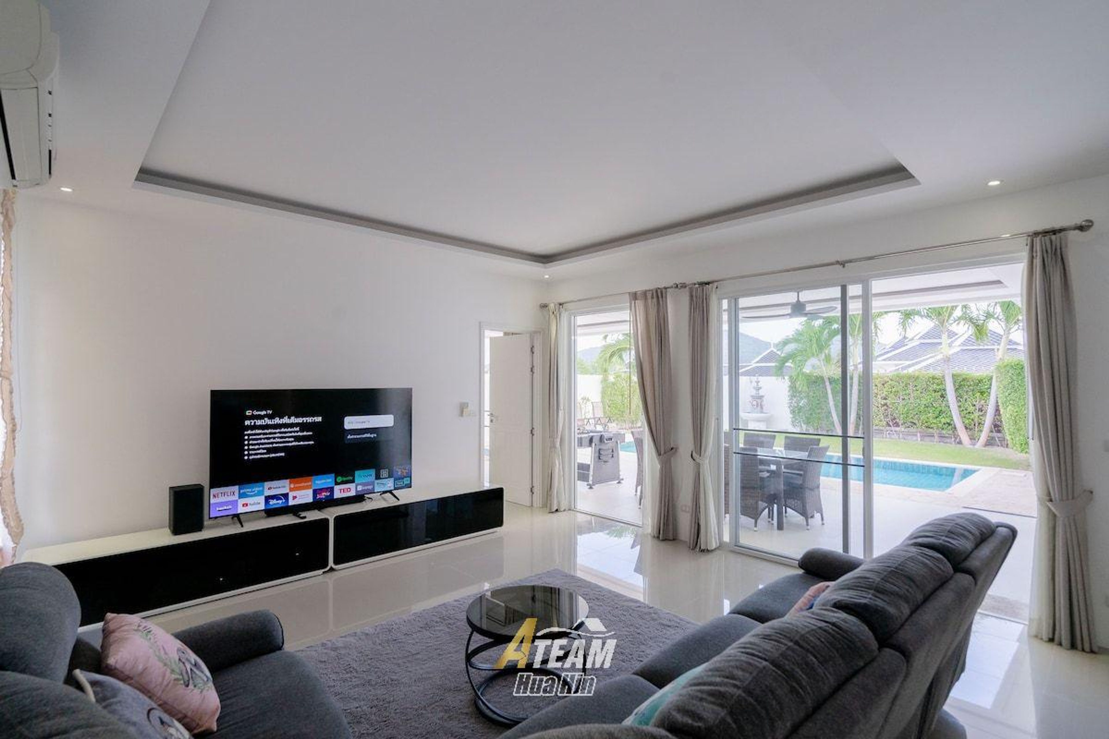 Luxury 3-Bedroom Pool Villa for Sale at Falcon Hill, Soi 102 thumbnail 19