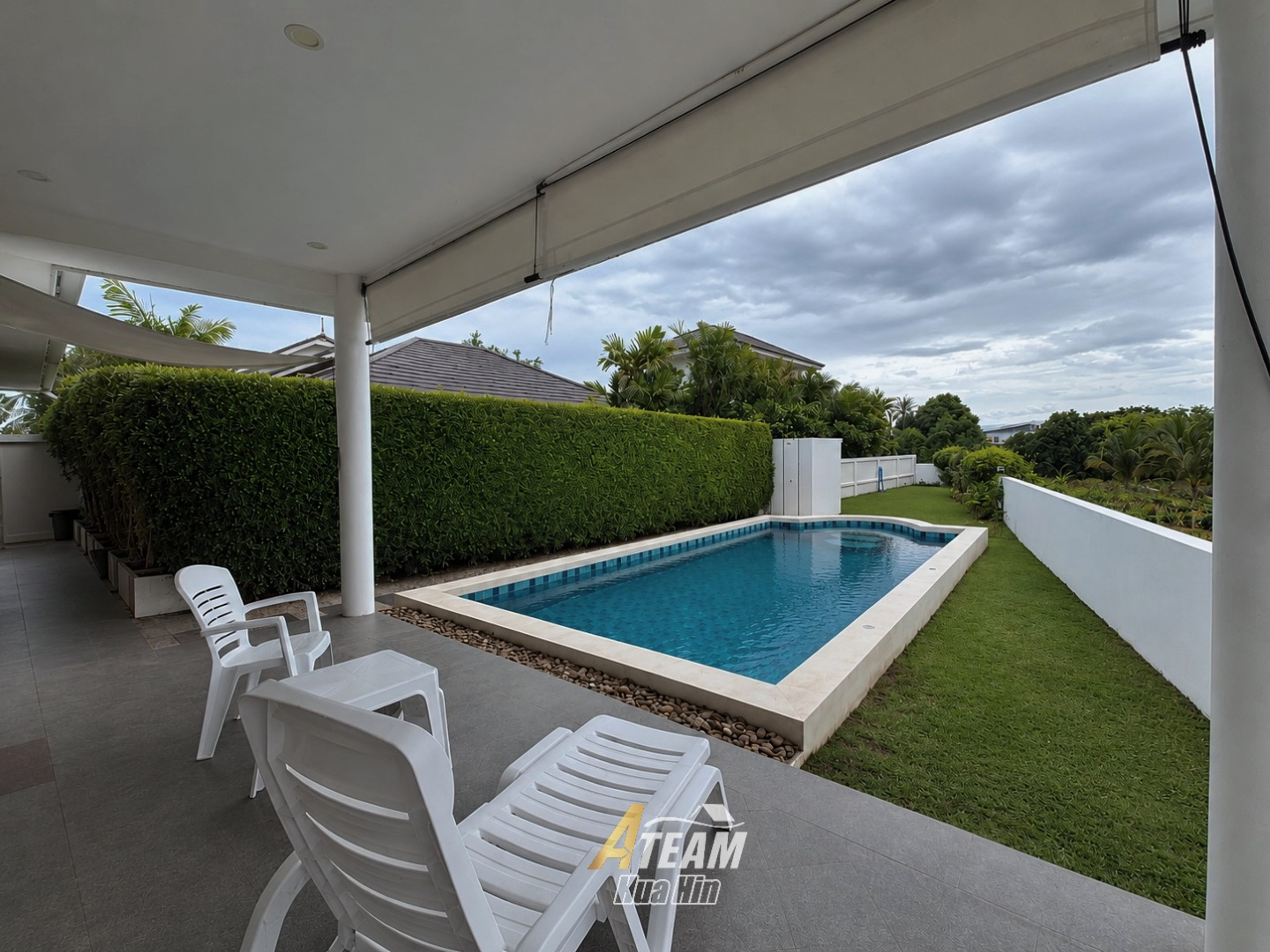 Stylish 2-Bedroom Pool Villa with Pineapple Field Views – Wang Pong, Pranburi thumbnail 3