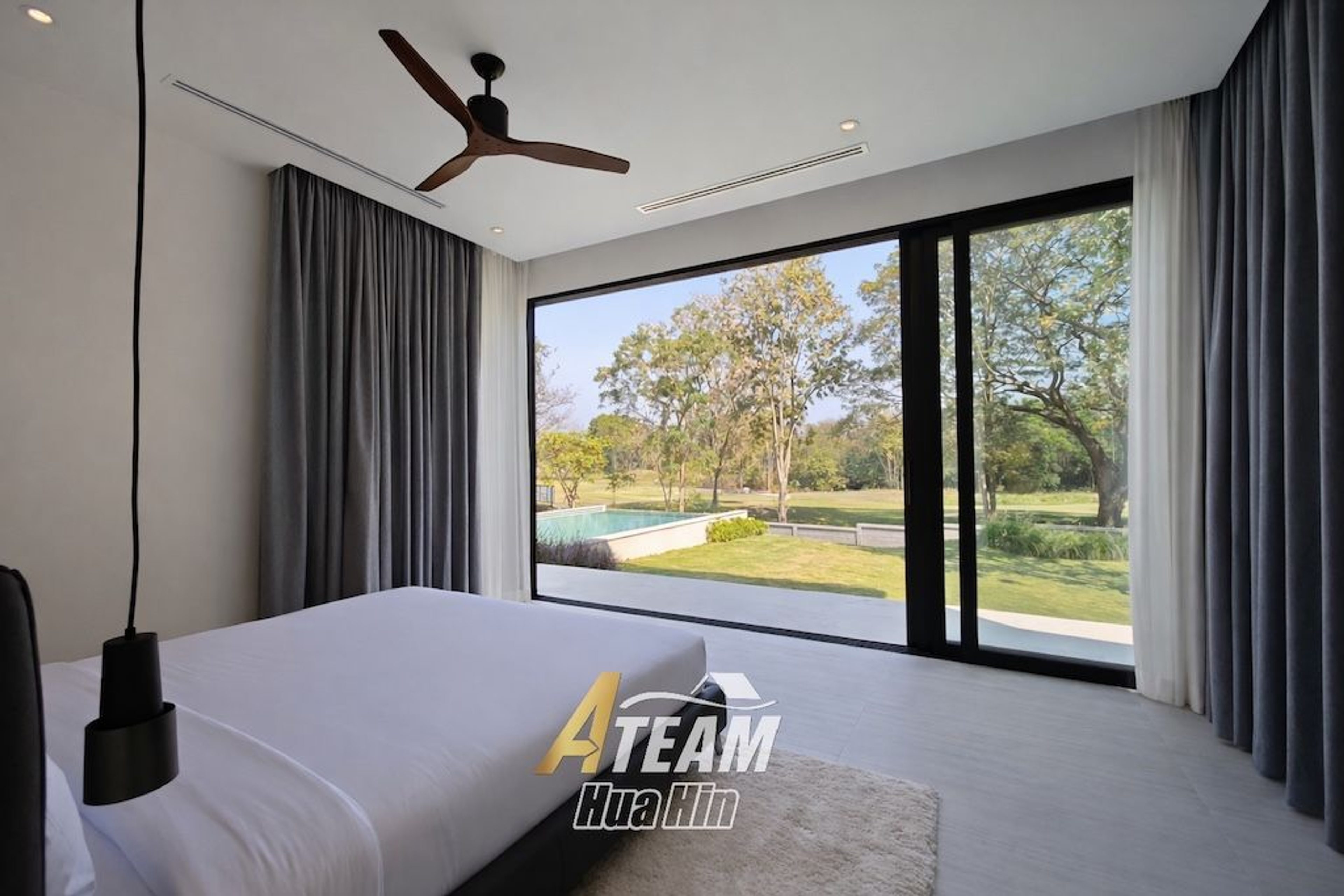 Luxury 3-Bedroom Estate with Springfield Golf Course View thumbnail 26