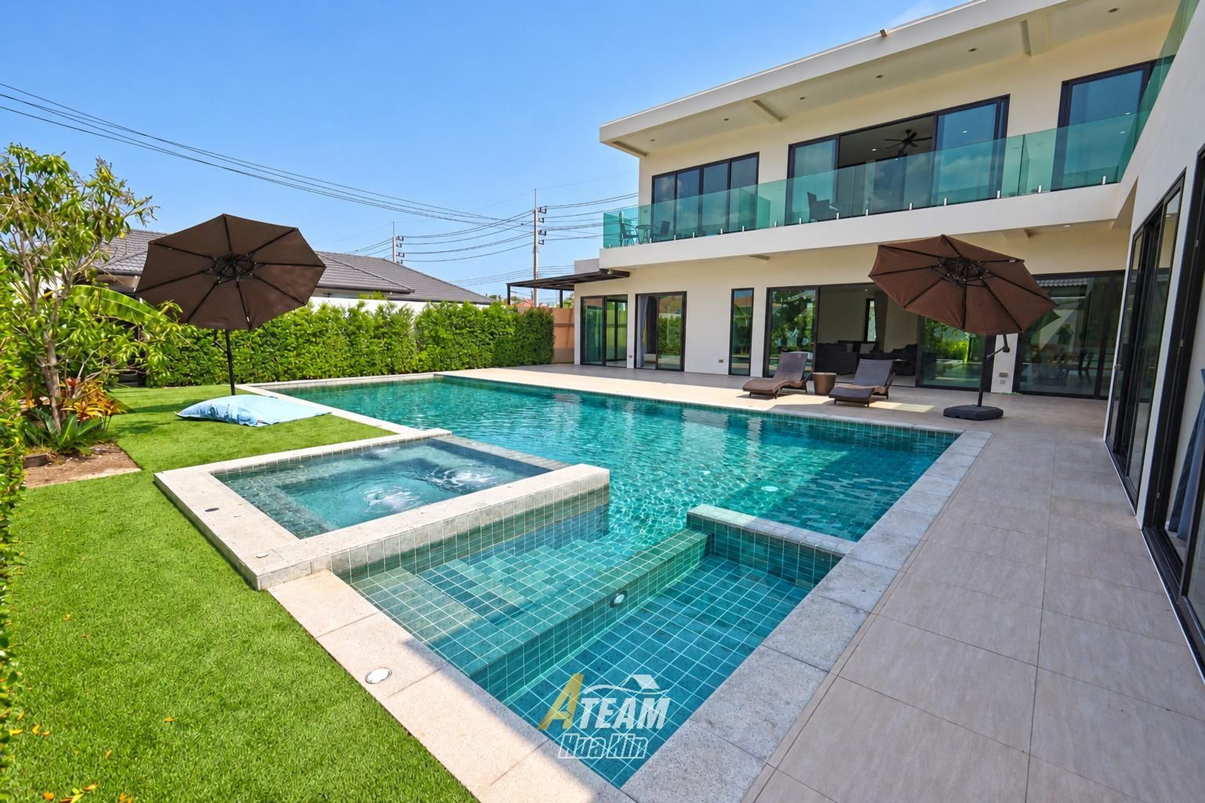 Smart, moderne og enorm – på Soi 116 i centrum af Hua Hin!, miniature 3