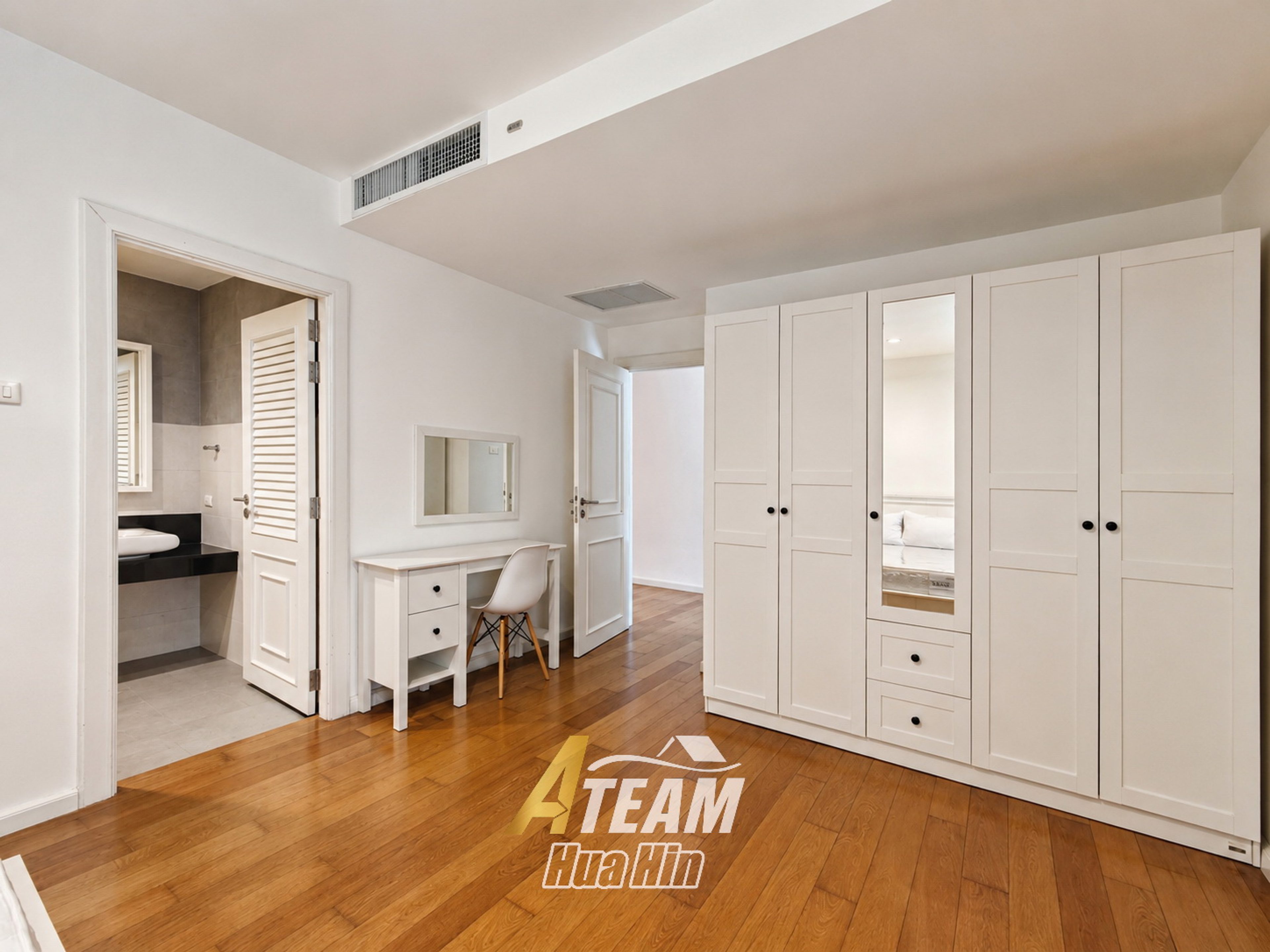 Beachfront Pet-Friendly 2-Bedroom Sea View Condo at Malibu Khao Tao thumbnail 11