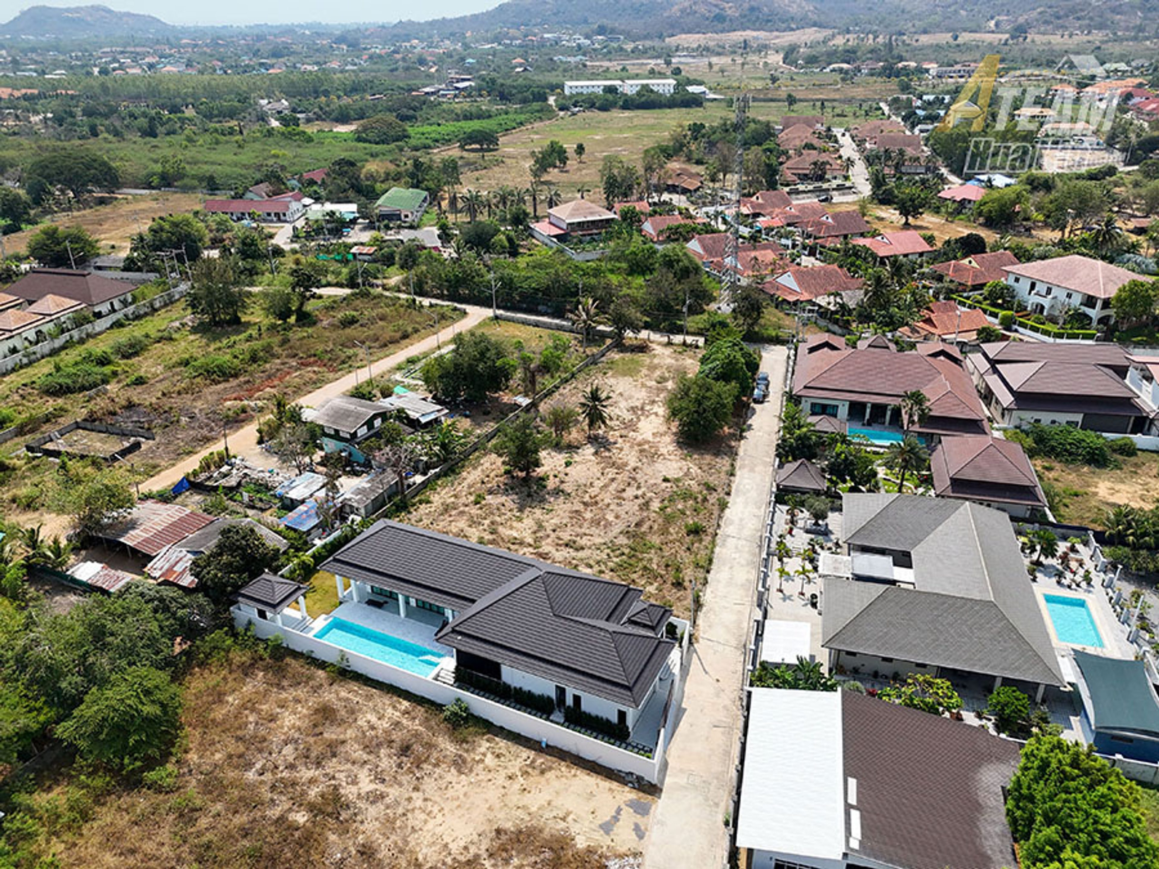 Prime 2,852 sqm Land Plot in Soi 102 thumbnail 6