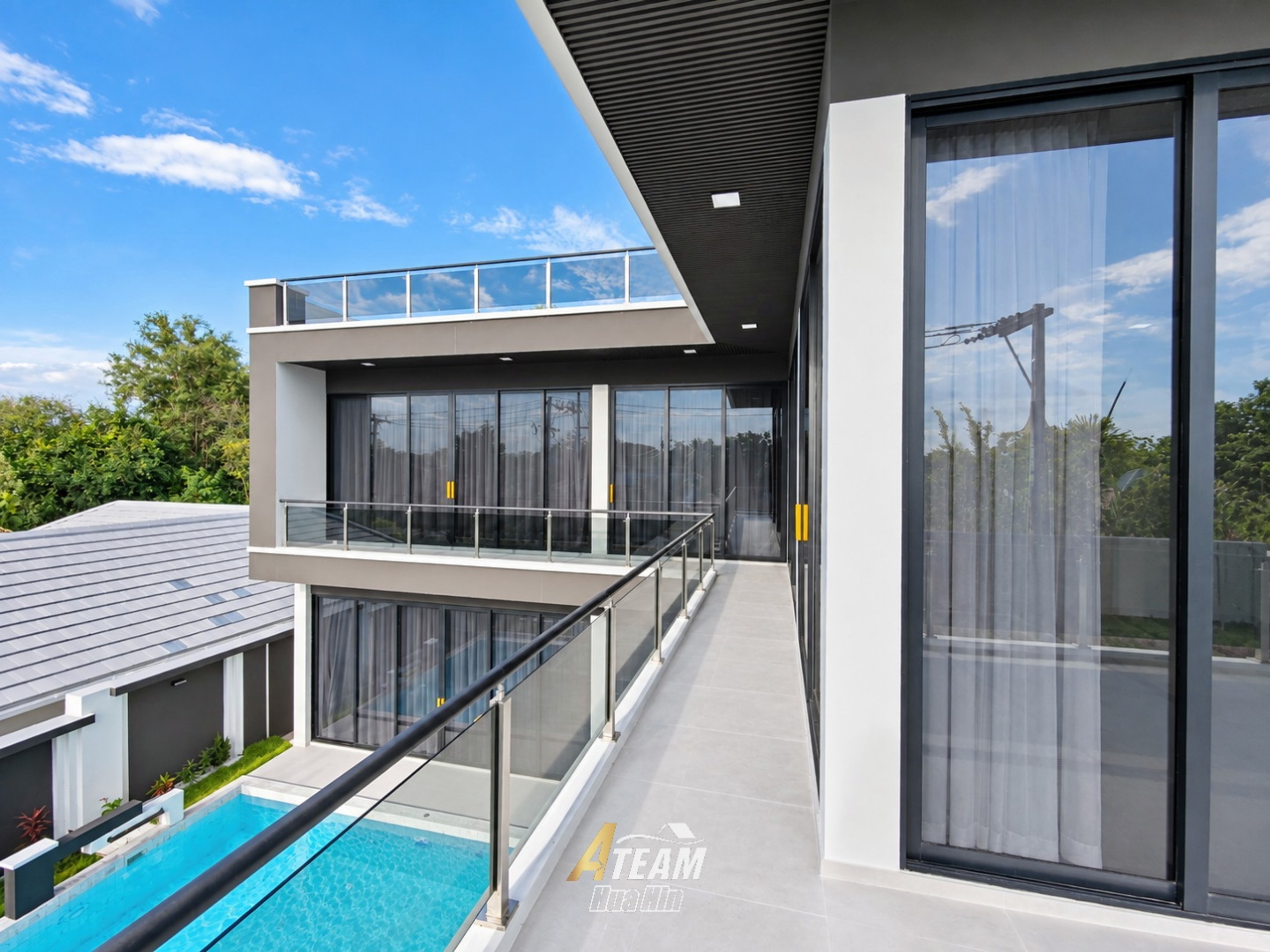 Exceptional Contemporary 4 Bedroom Villa in Nong Khon