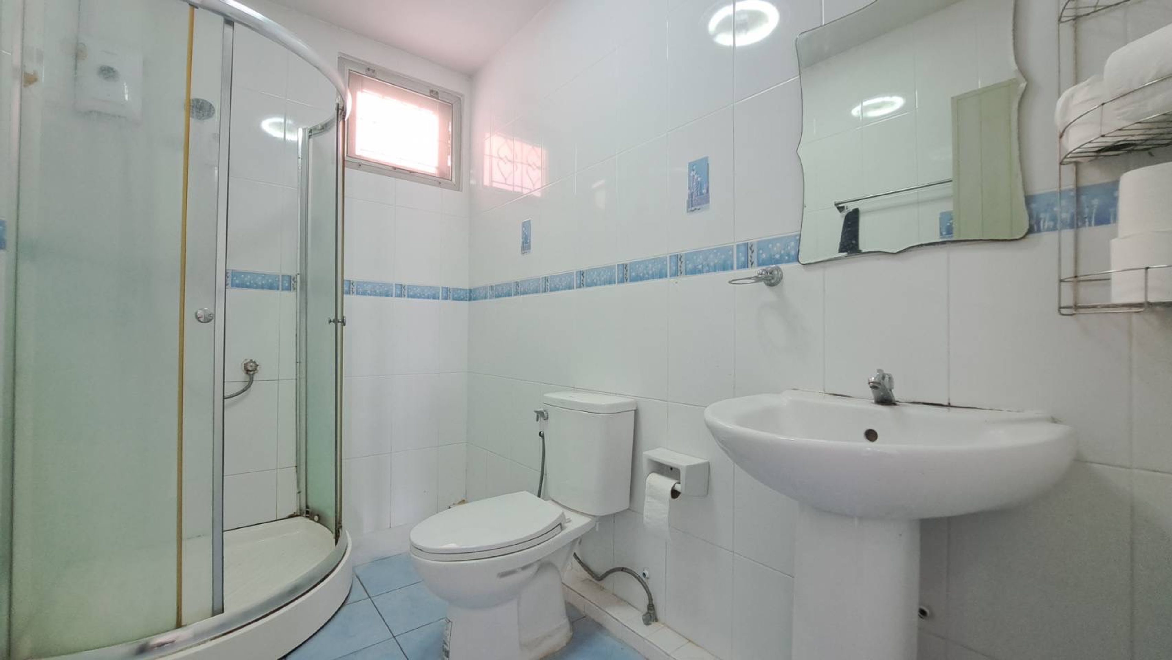 Spacious 3-Bedroom House for Sale in Hua Hin Soi 2 thumbnail 21