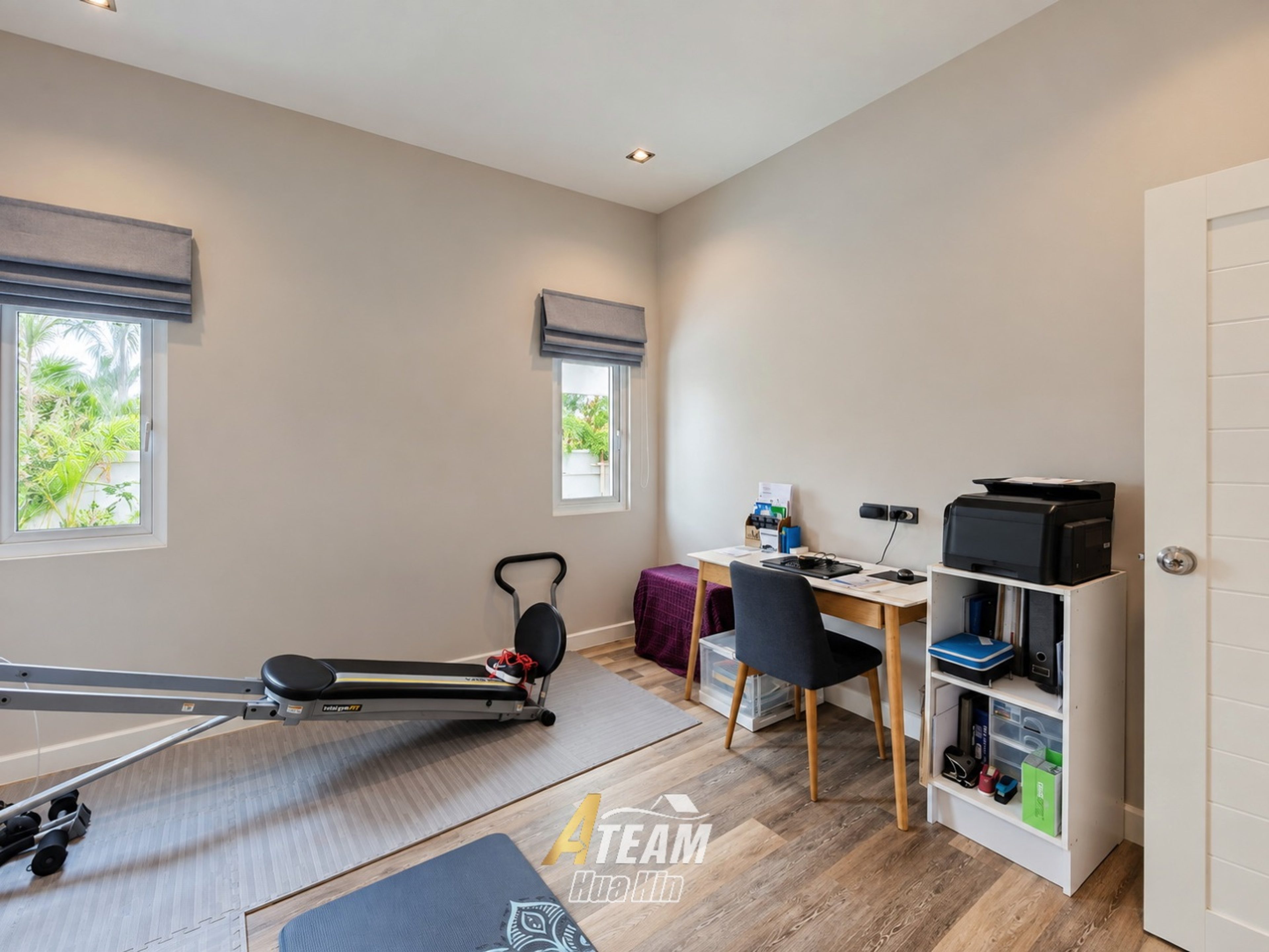 Spacious 4-Bedroom Pool Villa in Black Mountain Area thumbnail 28