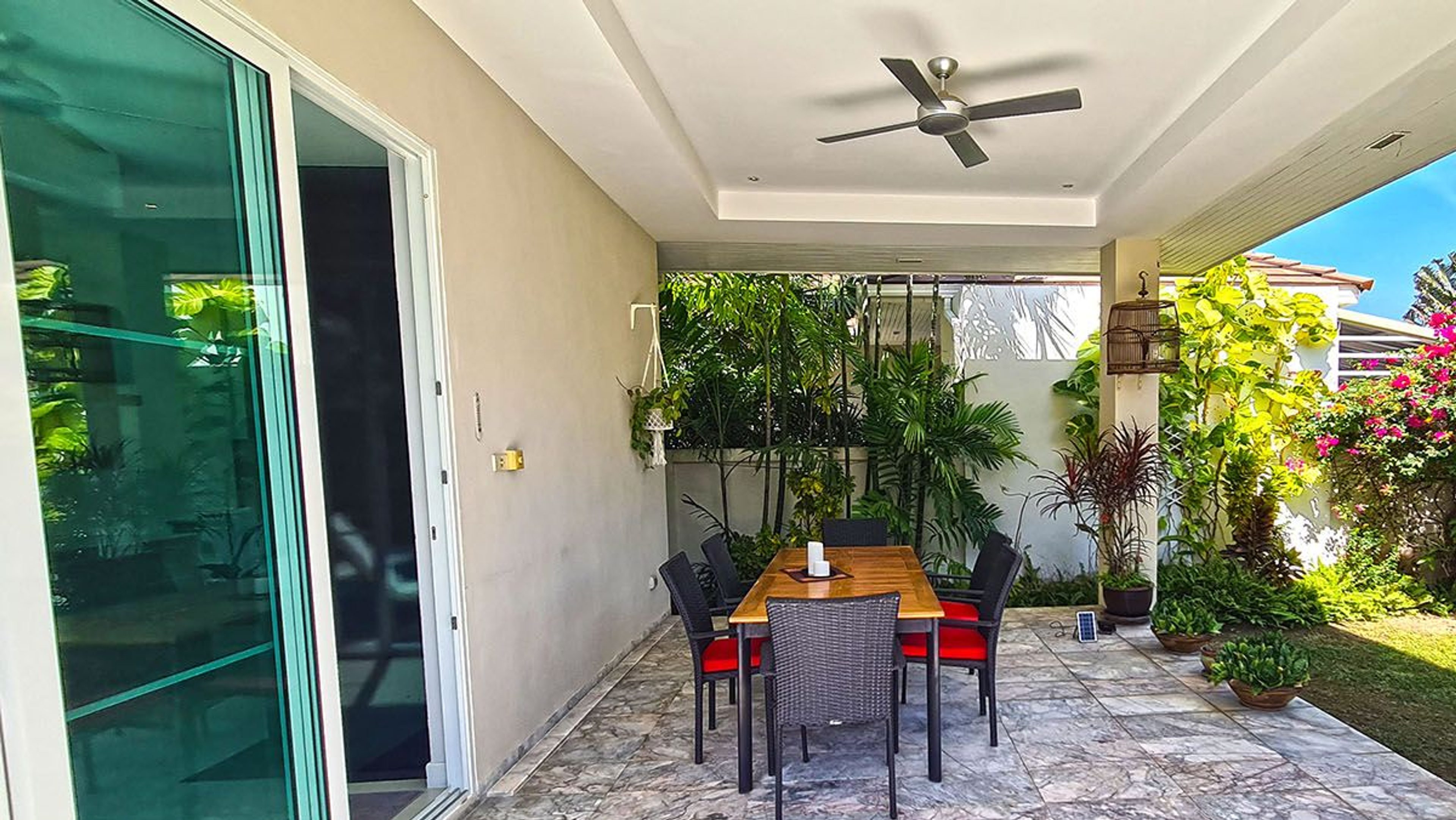 175 sqm Pool Villa in Red Mountain Waterside thumbnail 22