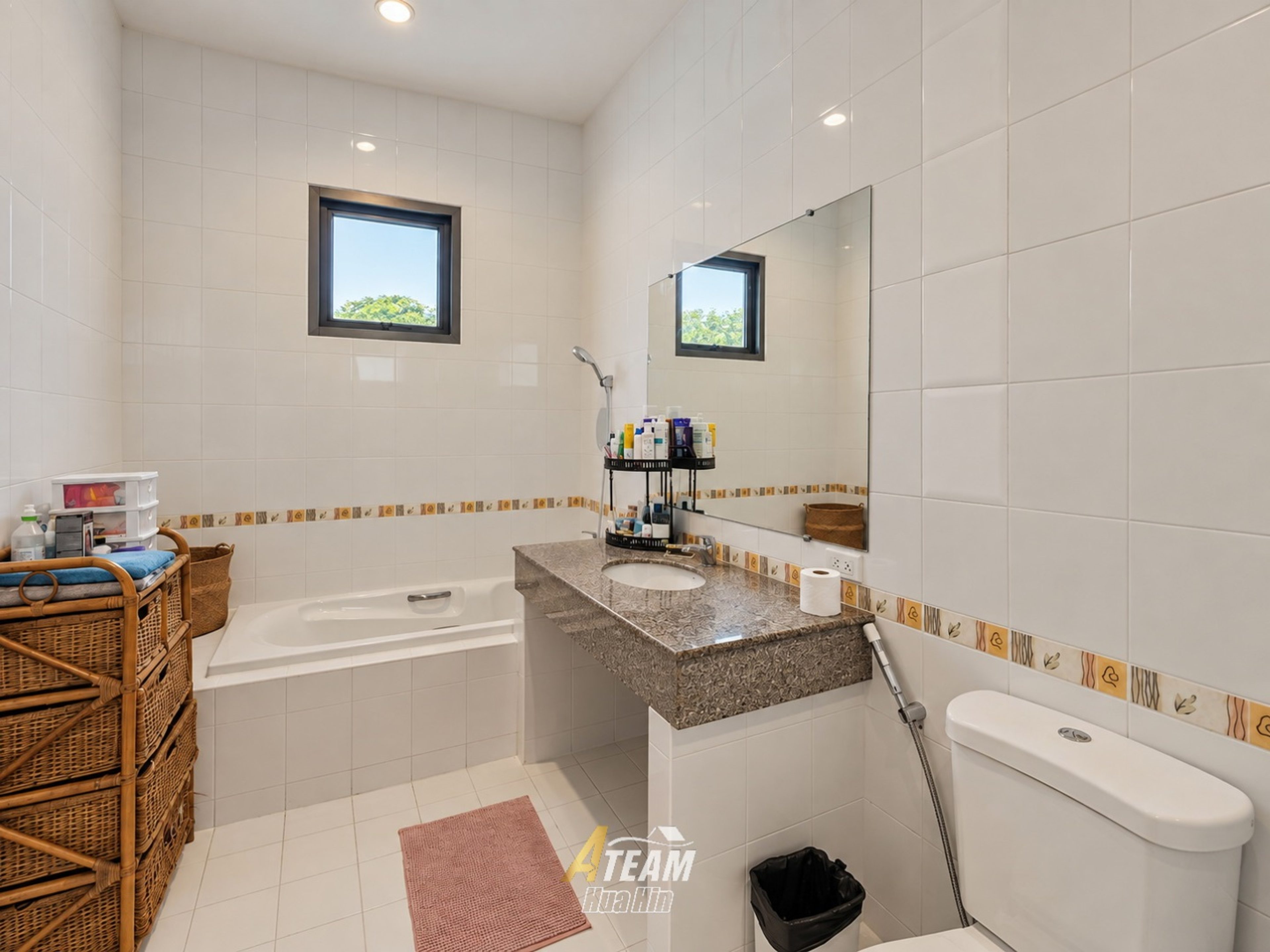Luxury 4-Bedroom Pool Villa on a Large Plot in Khao Tao, thumbnail 13