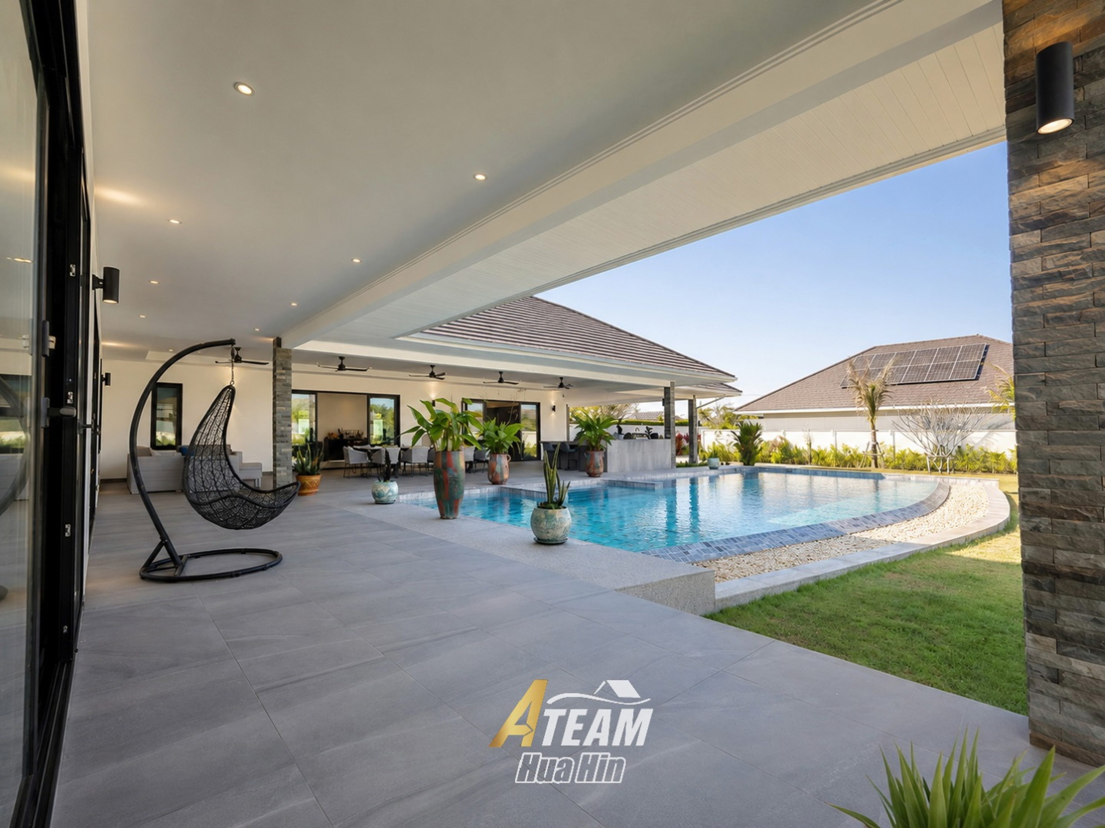 Prestigious Parkside Living on Millionaires Avenue thumbnail 10