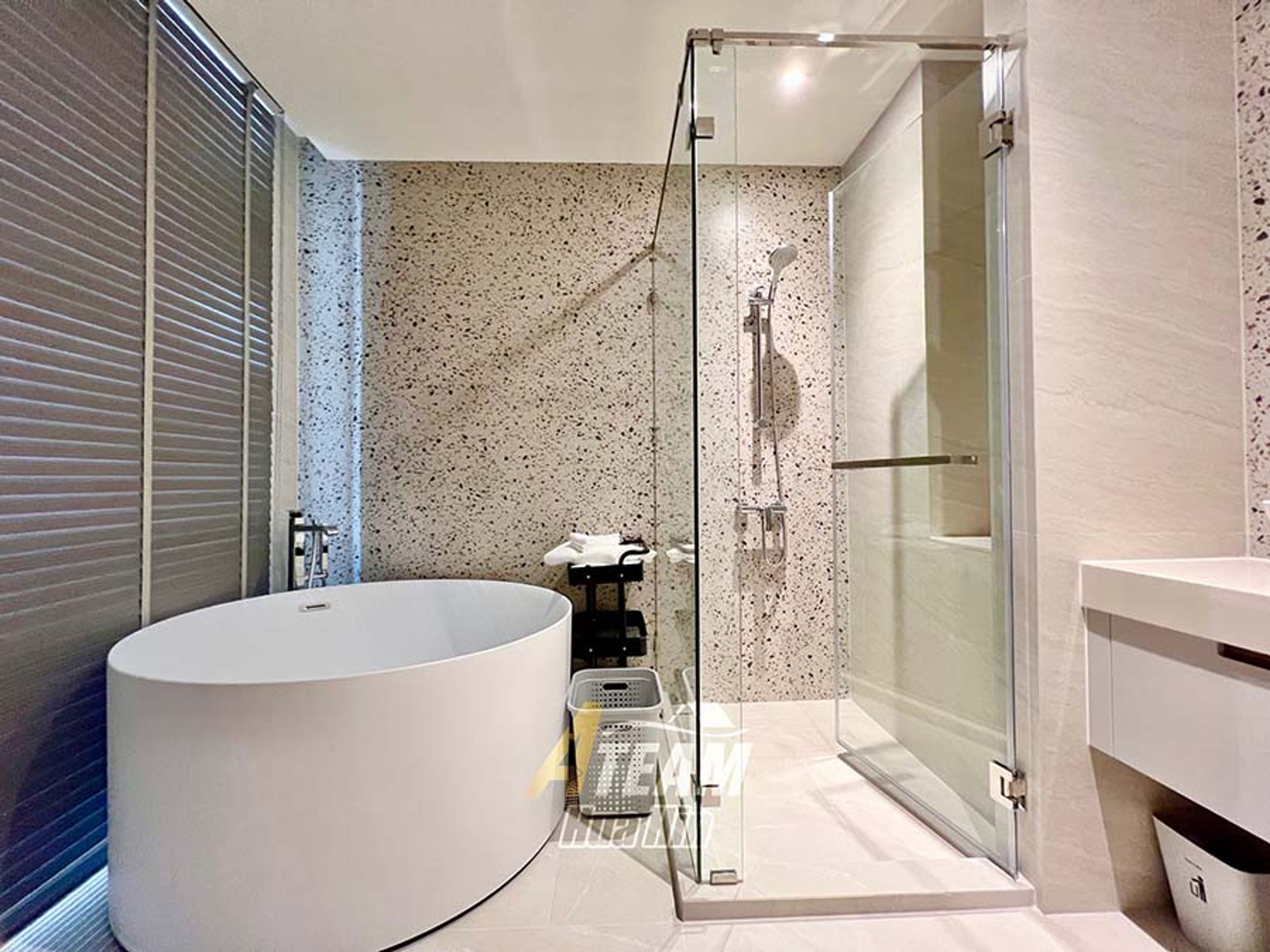 20th floor Sea View Condo for rent at Vehha Hua Hin thumbnail 2